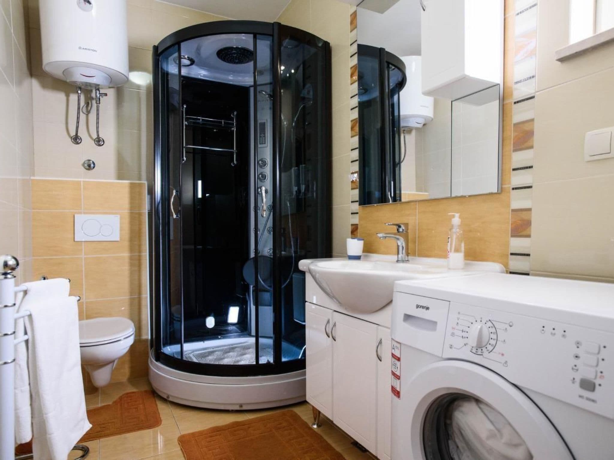 Bathroom / Wellness