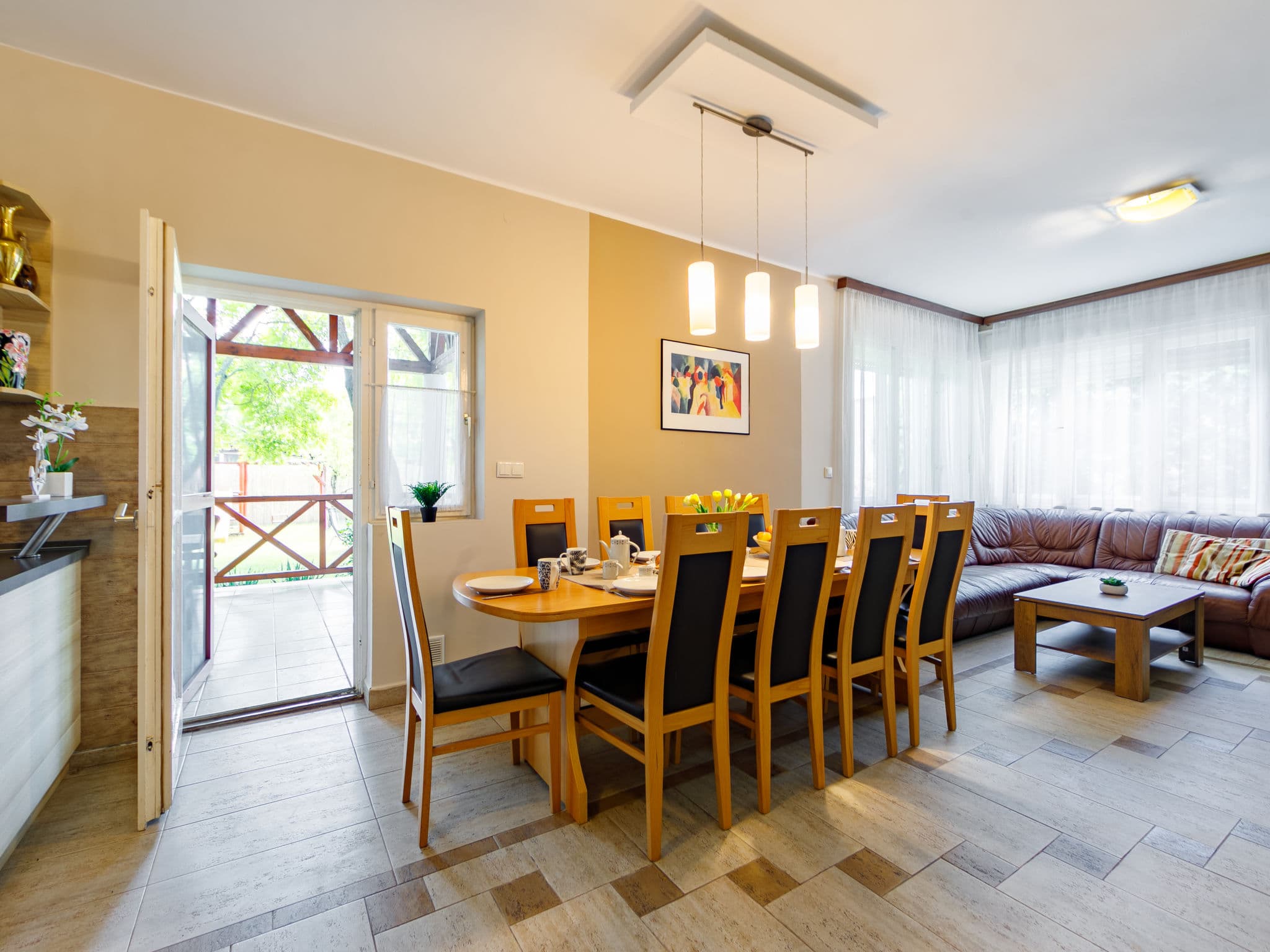 Kitchen / Dining Room