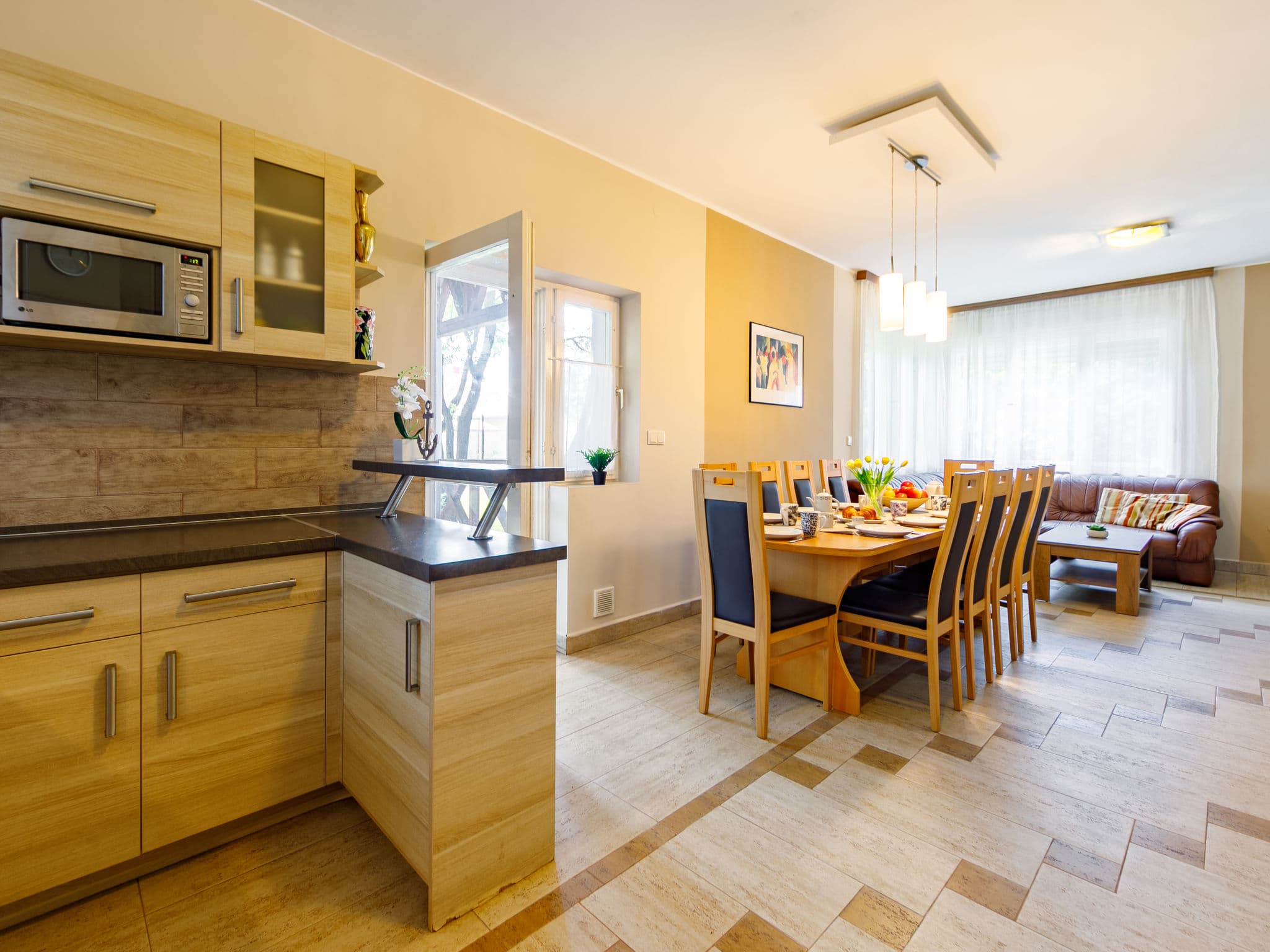 Kitchen / Dining Room