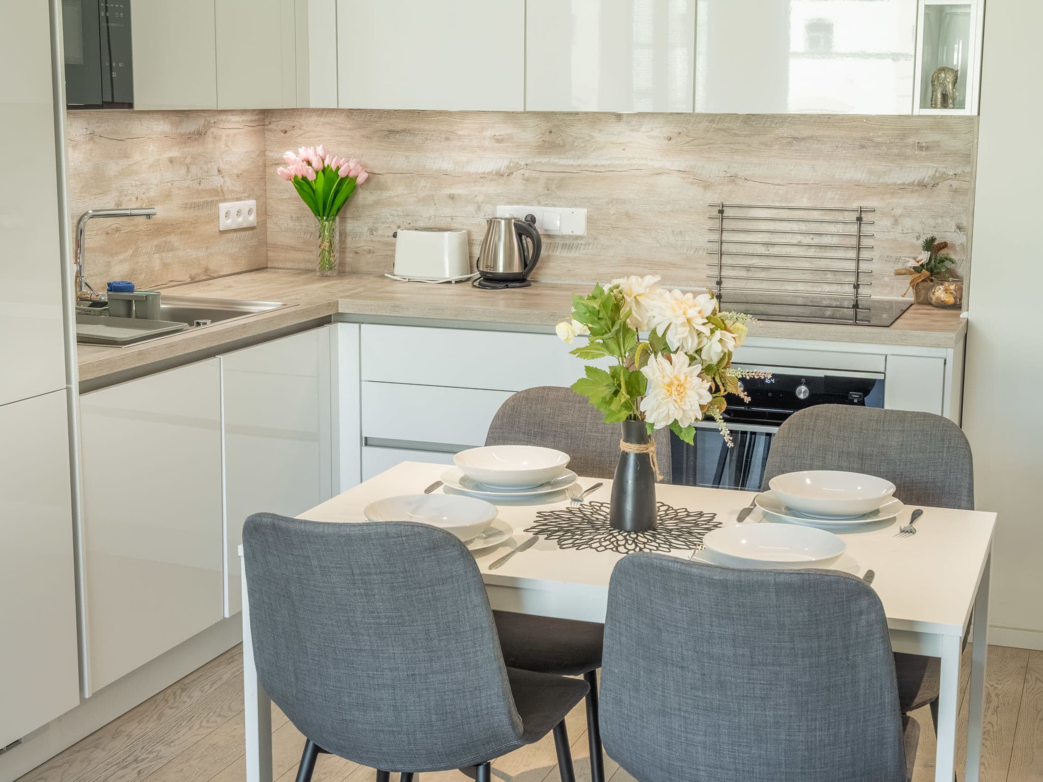 Kitchen / Dining Room