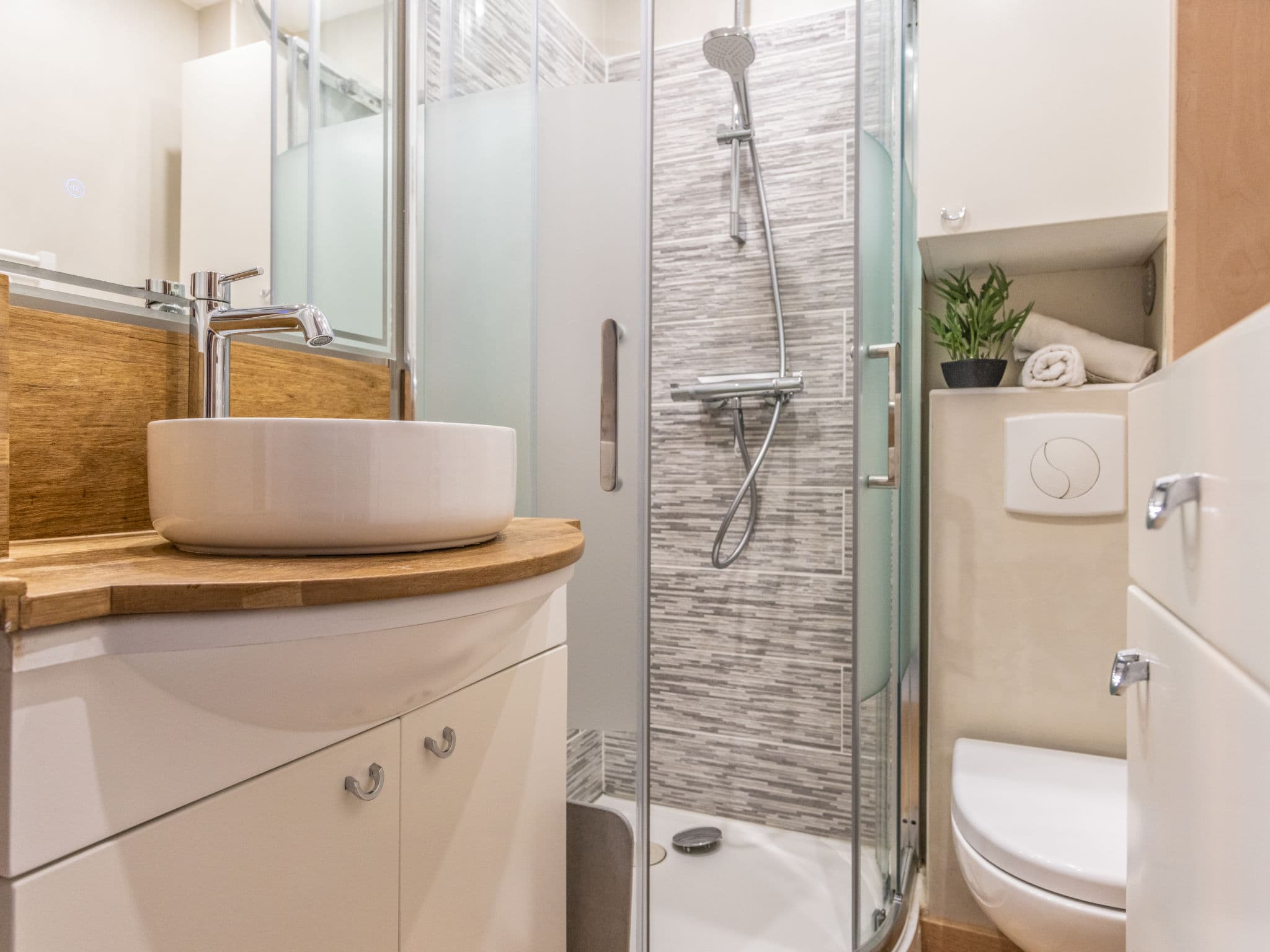 Bathroom / Wellness