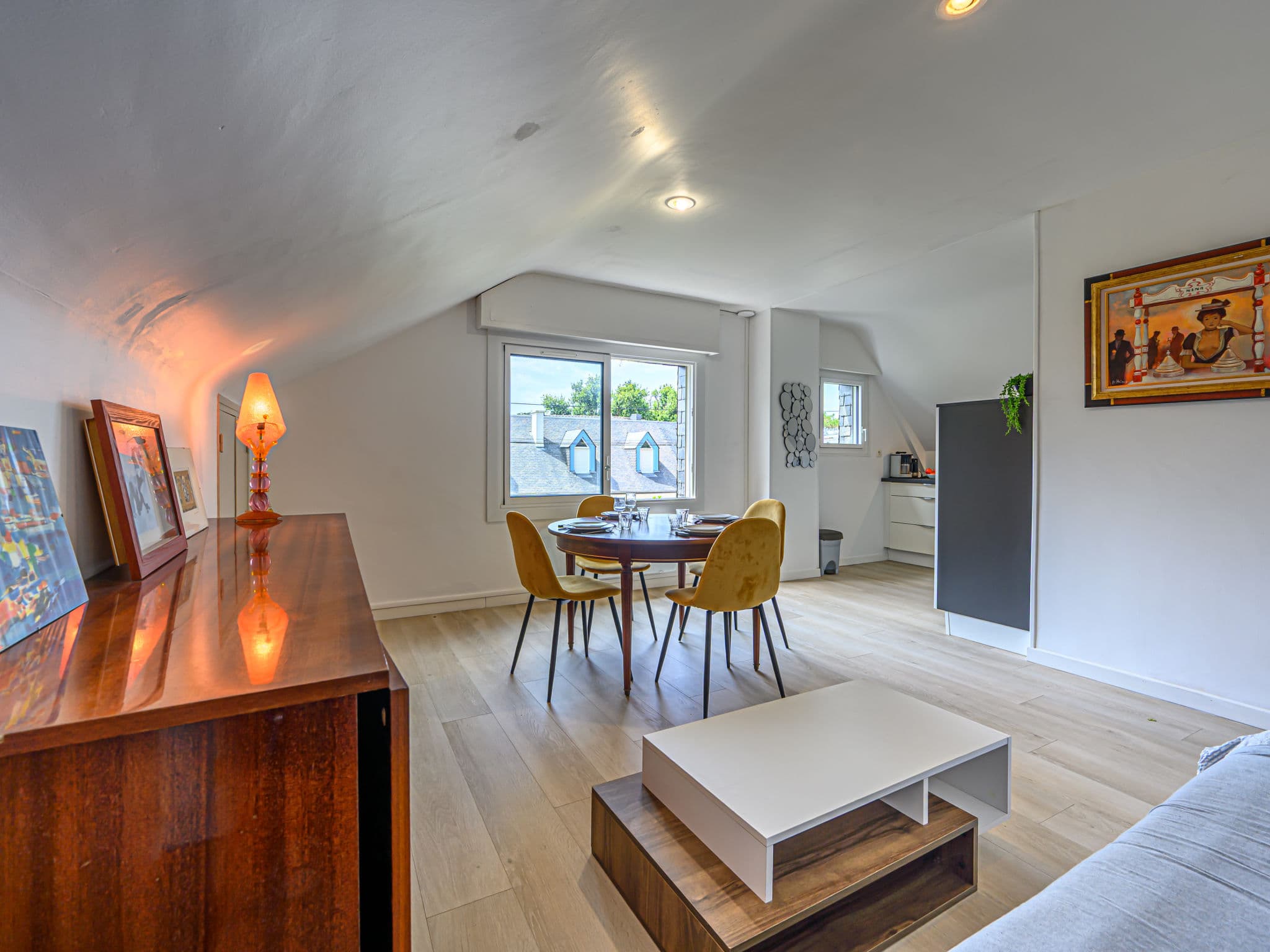 Kitchen / Dining Room