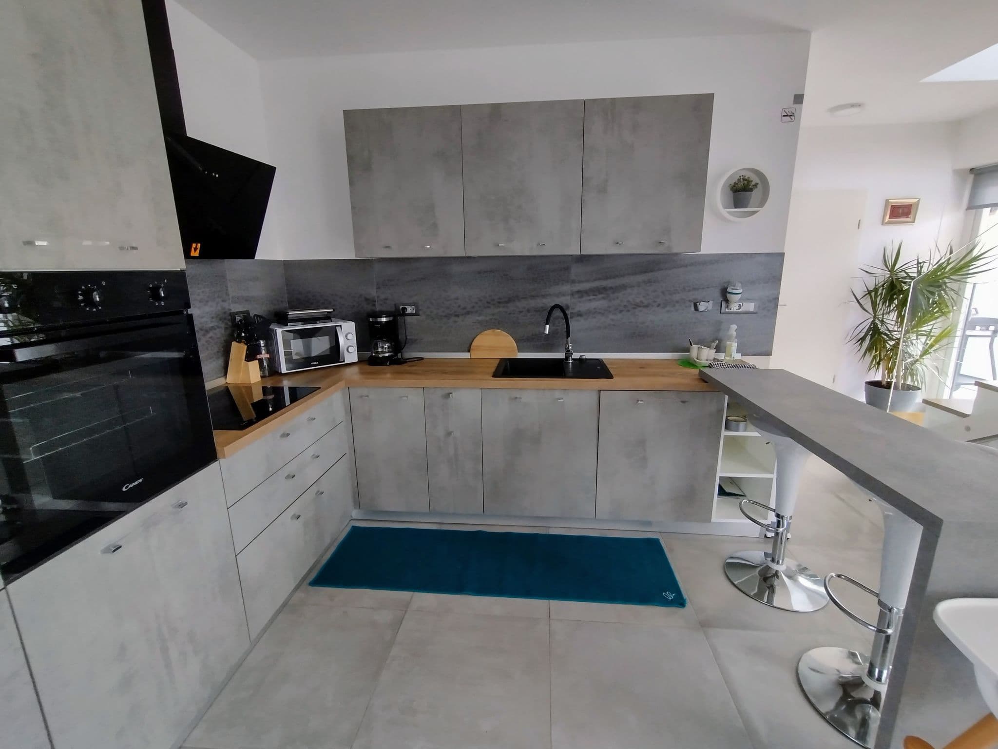 Kitchen / Dining Room