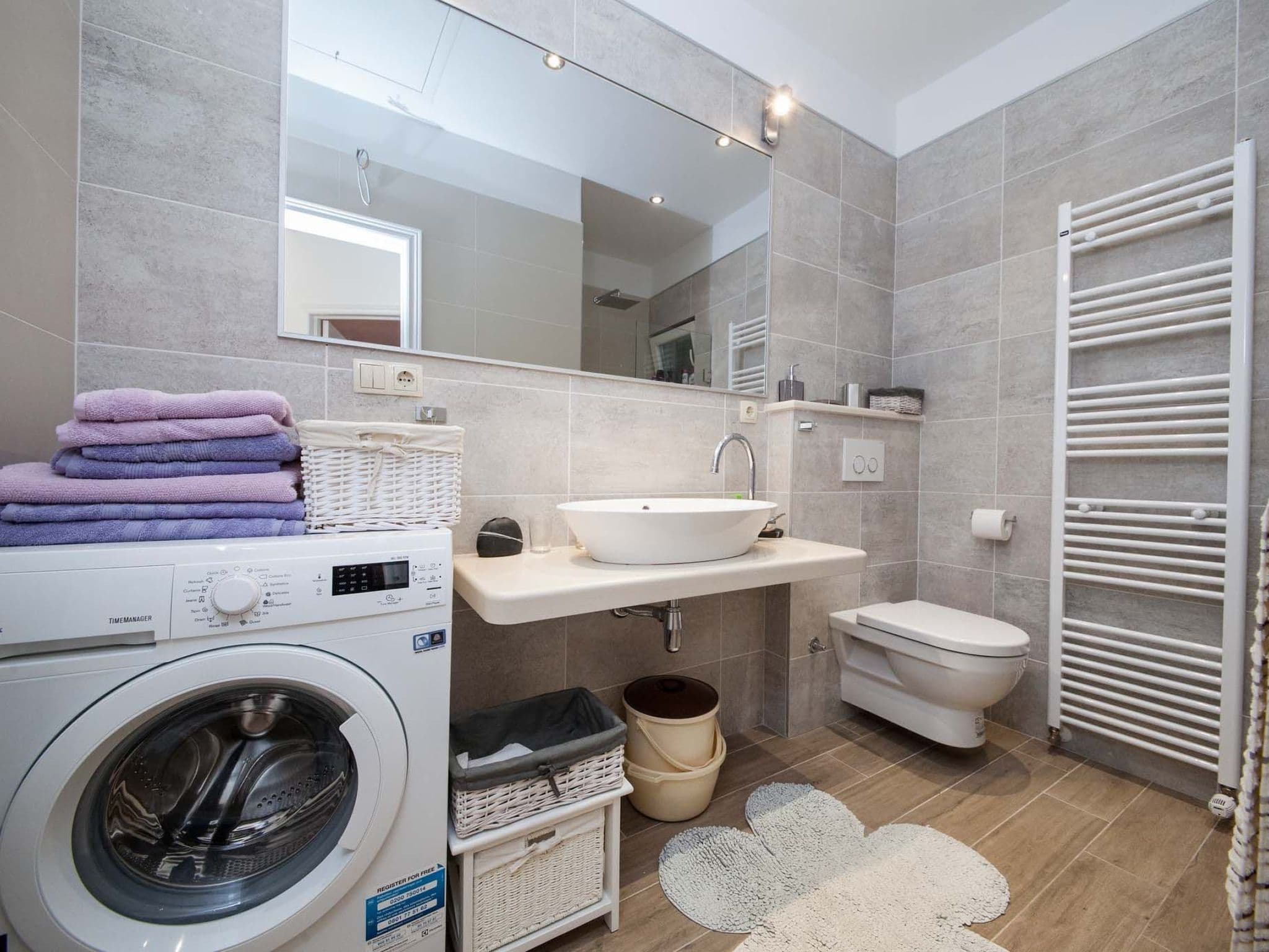 Bathroom / Wellness