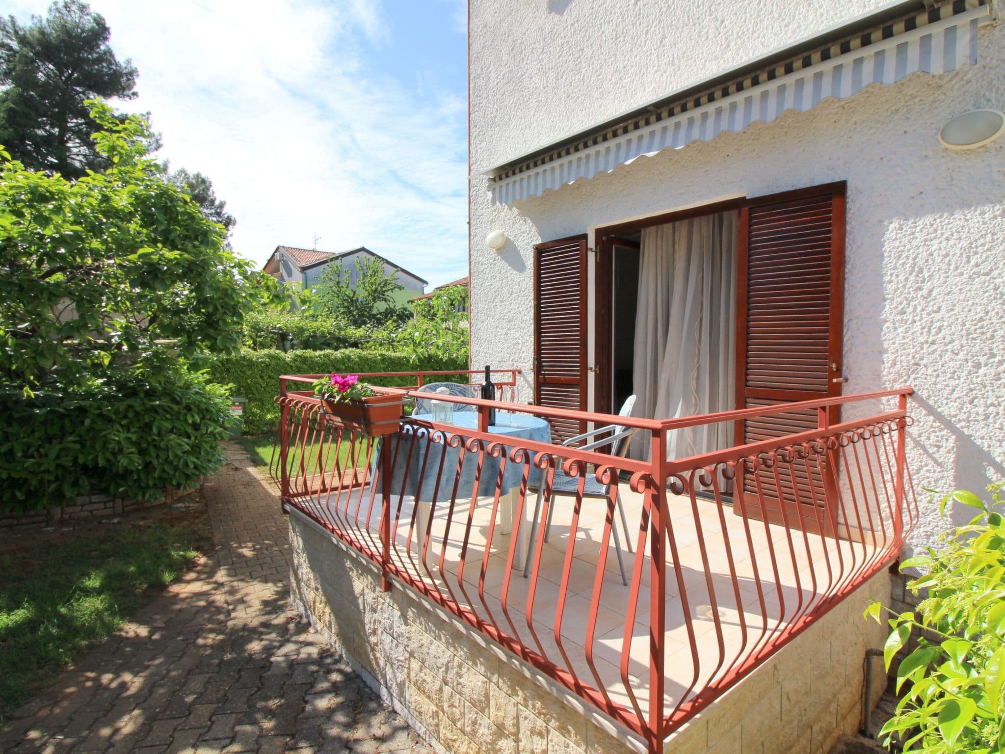 Gallery Image 13