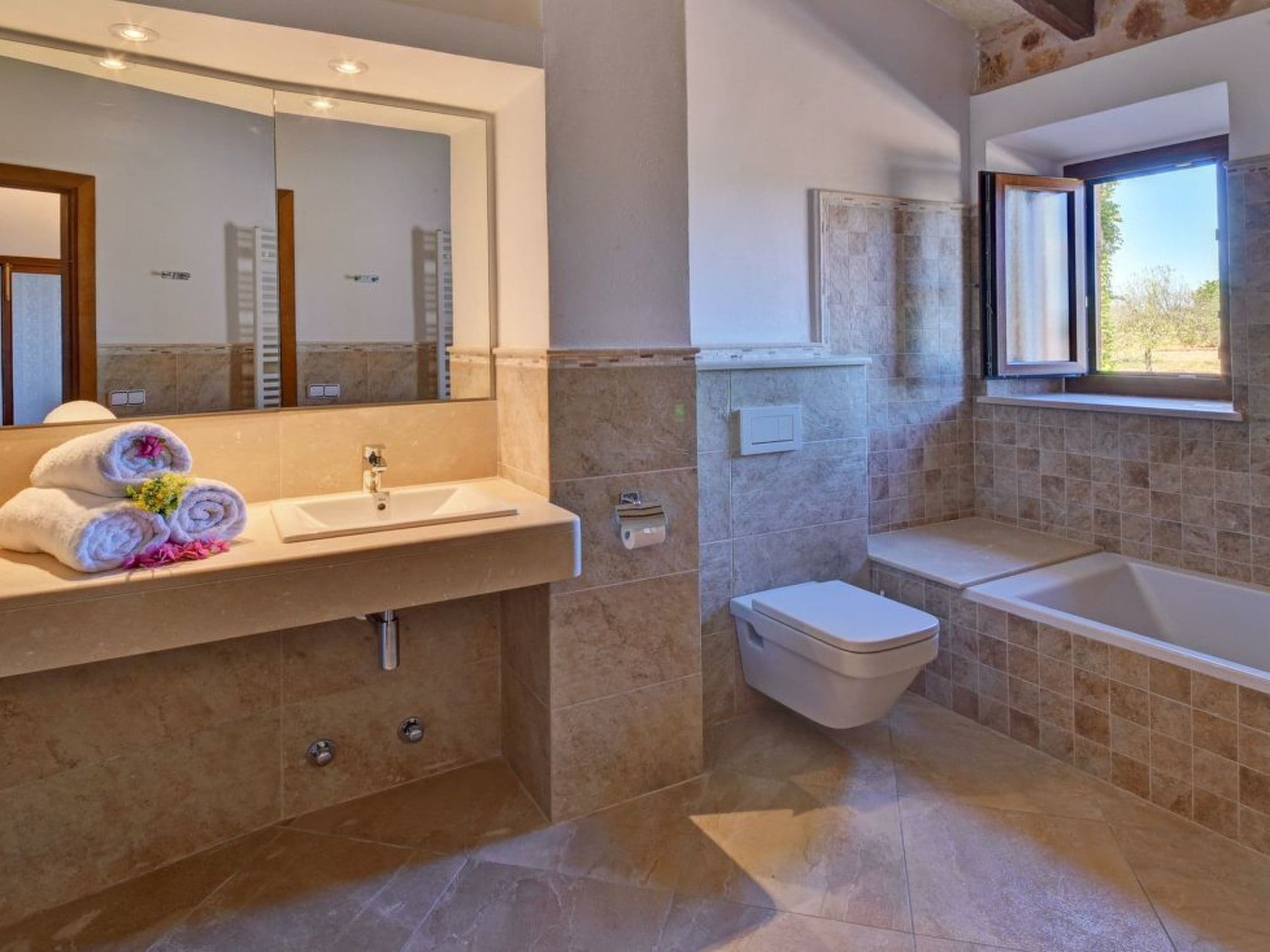 Bathroom / Wellness