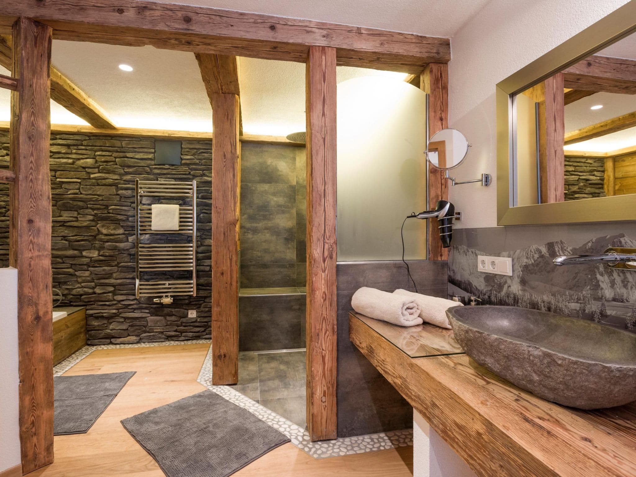 Bathroom / Wellness