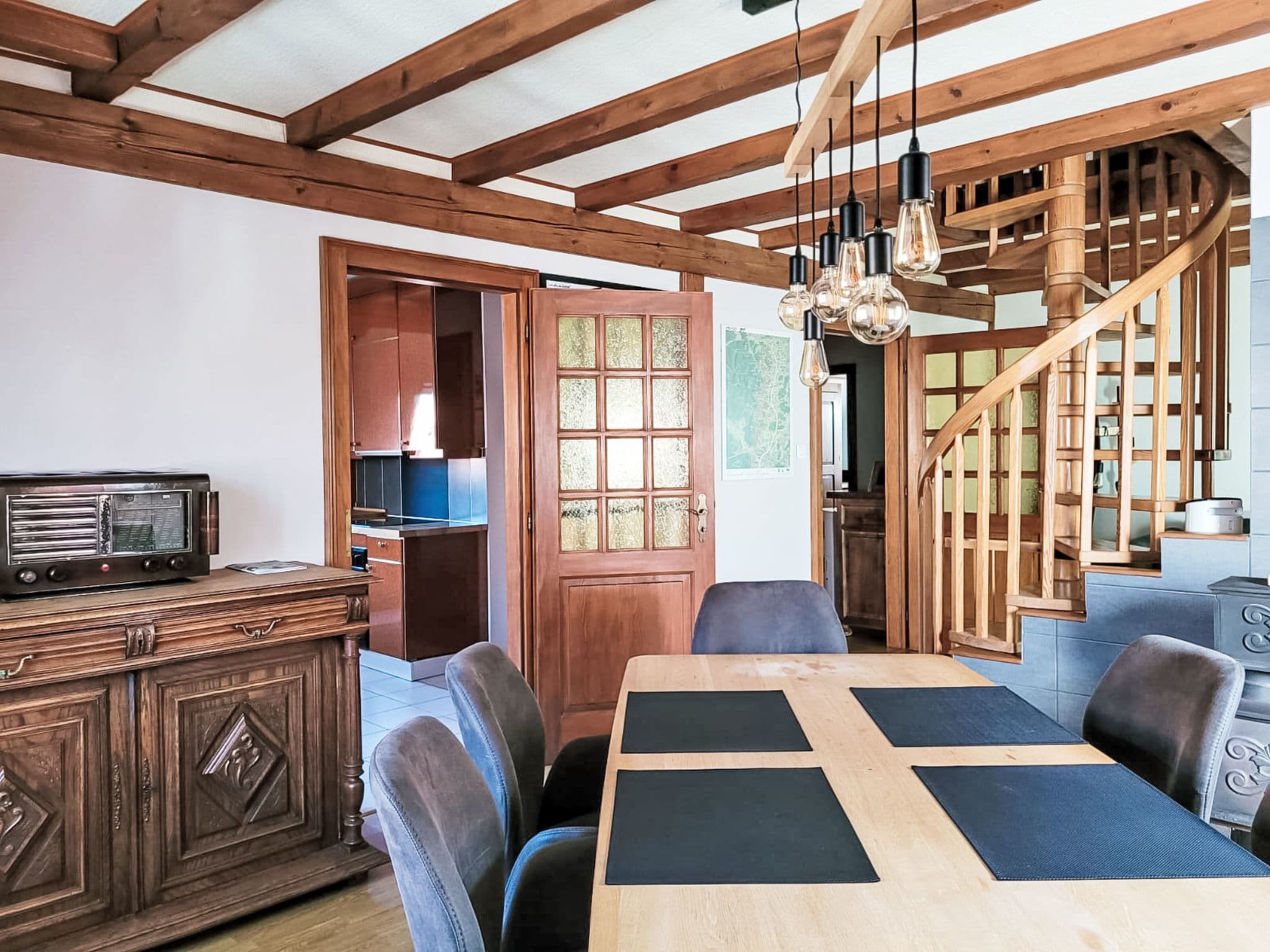 Kitchen / Dining Room