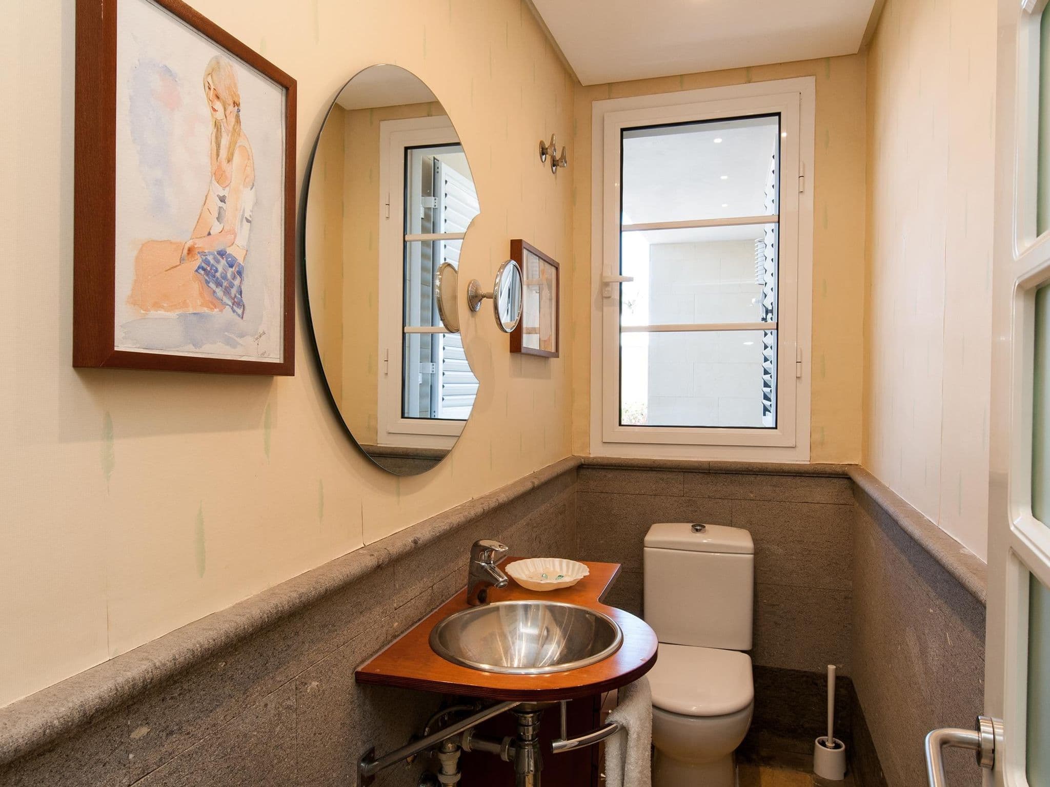 Bathroom / Wellness