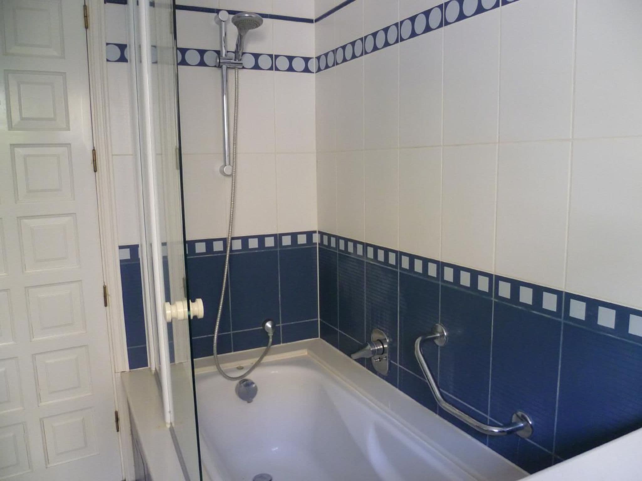 Gallery Image 13