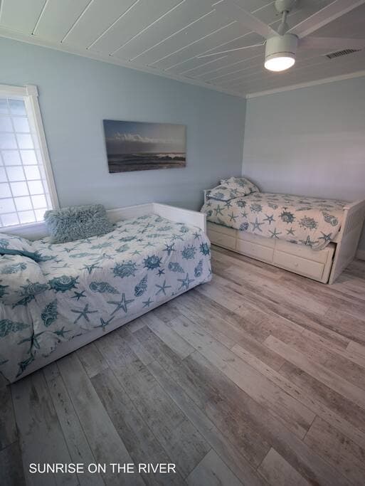 Bedroom 3 (closed beds)