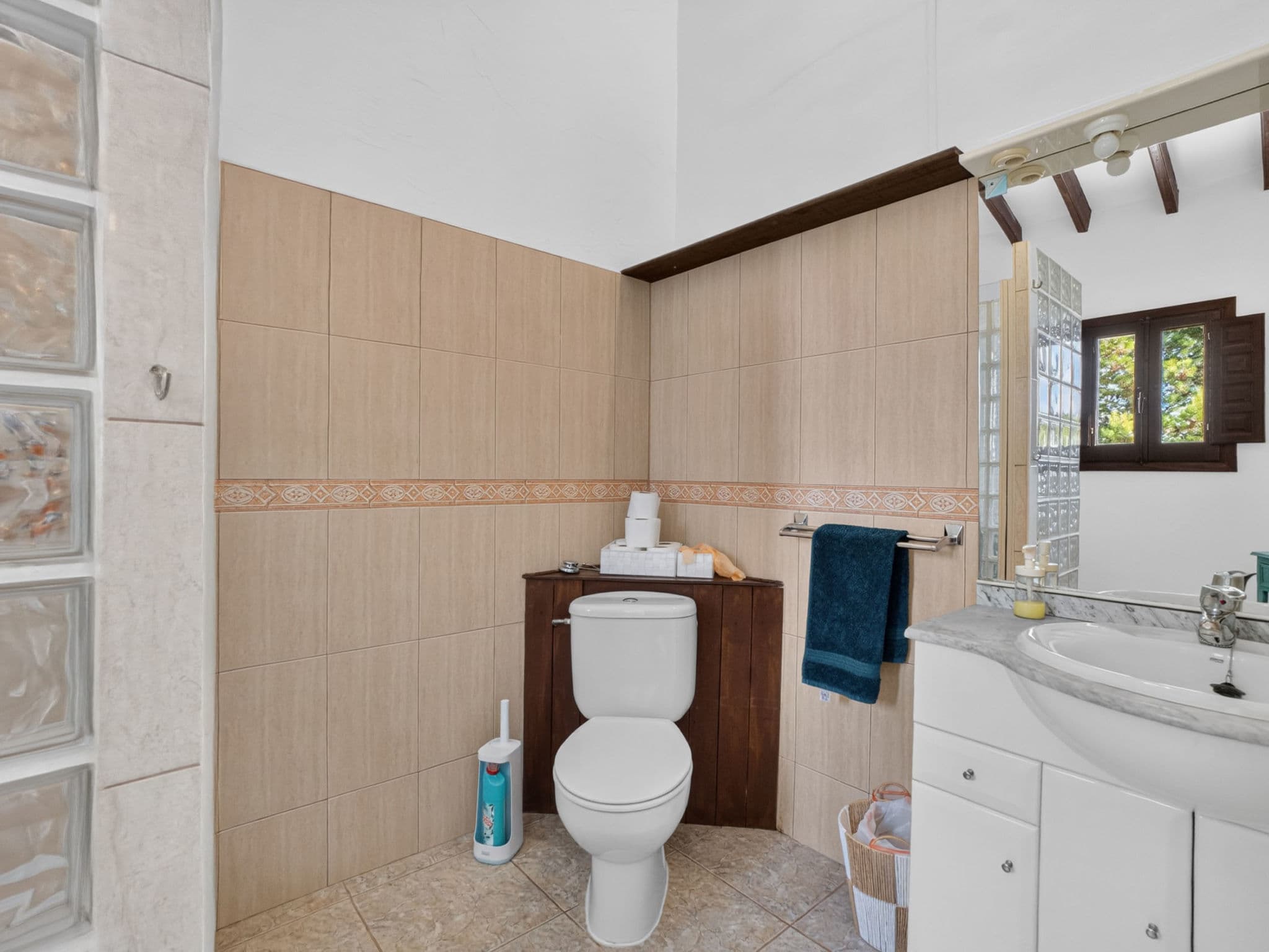 Bathroom / Wellness