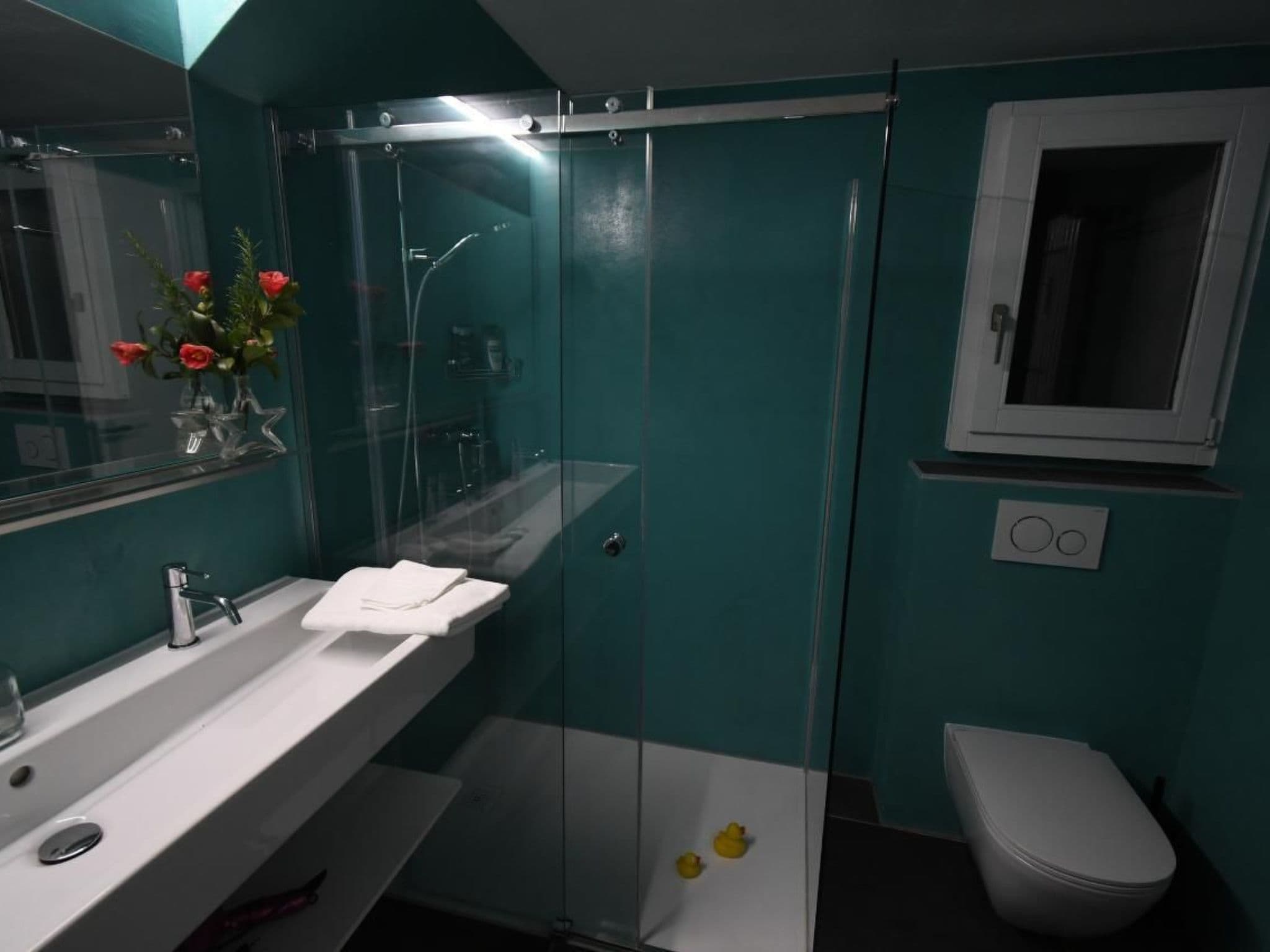 Gallery Image 12