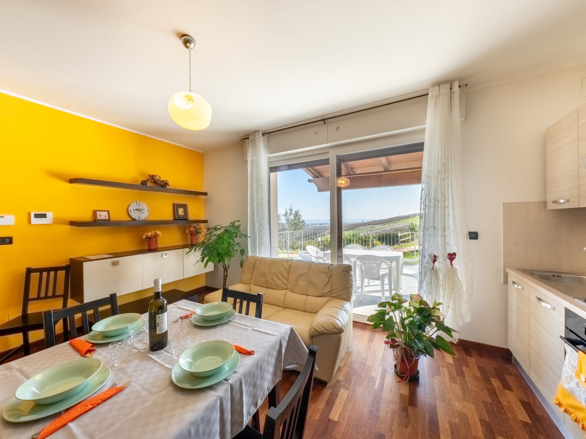 Kitchen / Dining Room