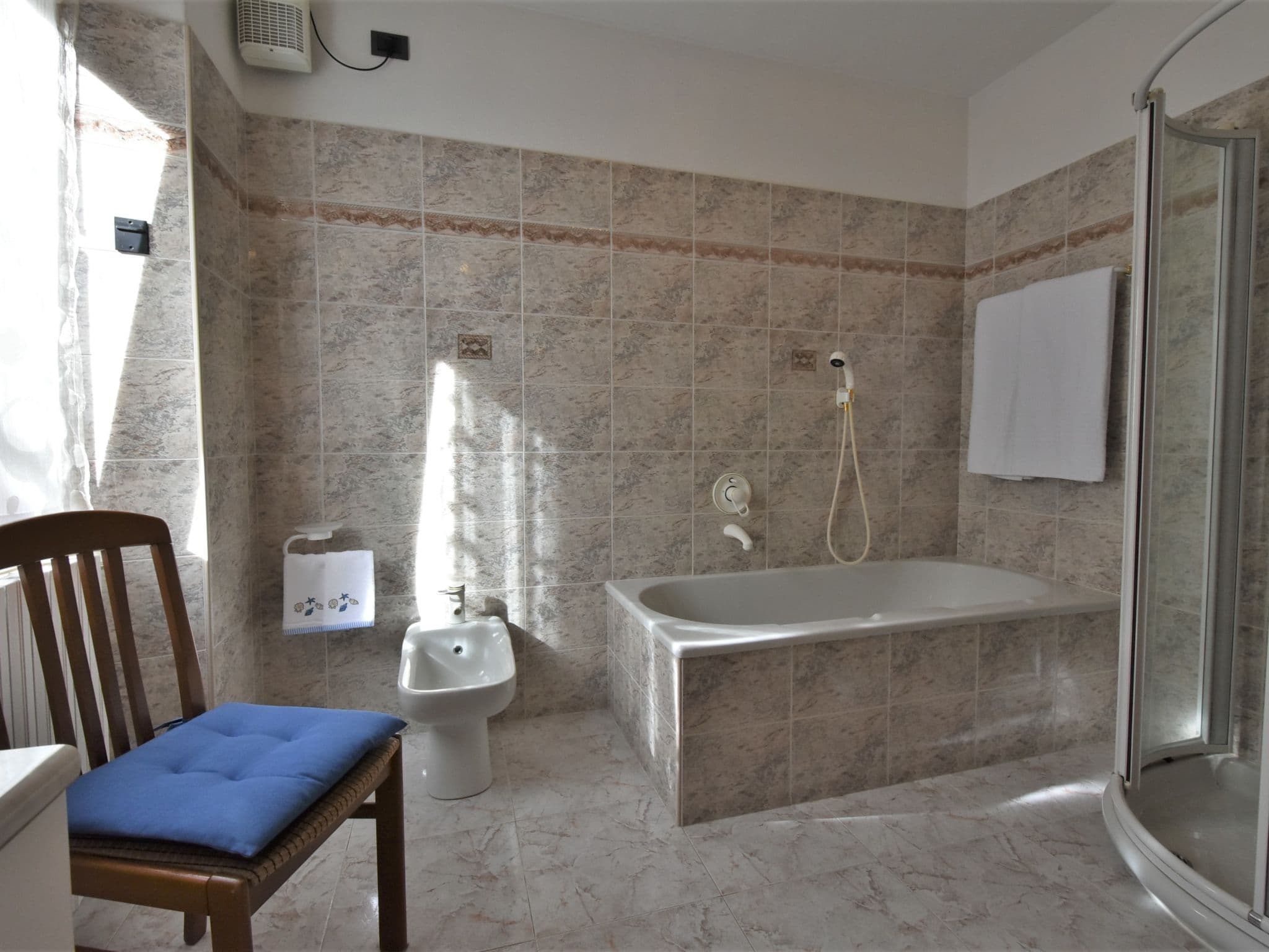 Bathroom / Wellness