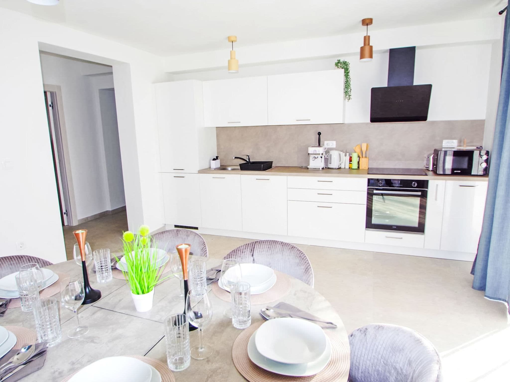 Kitchen / Dining Room