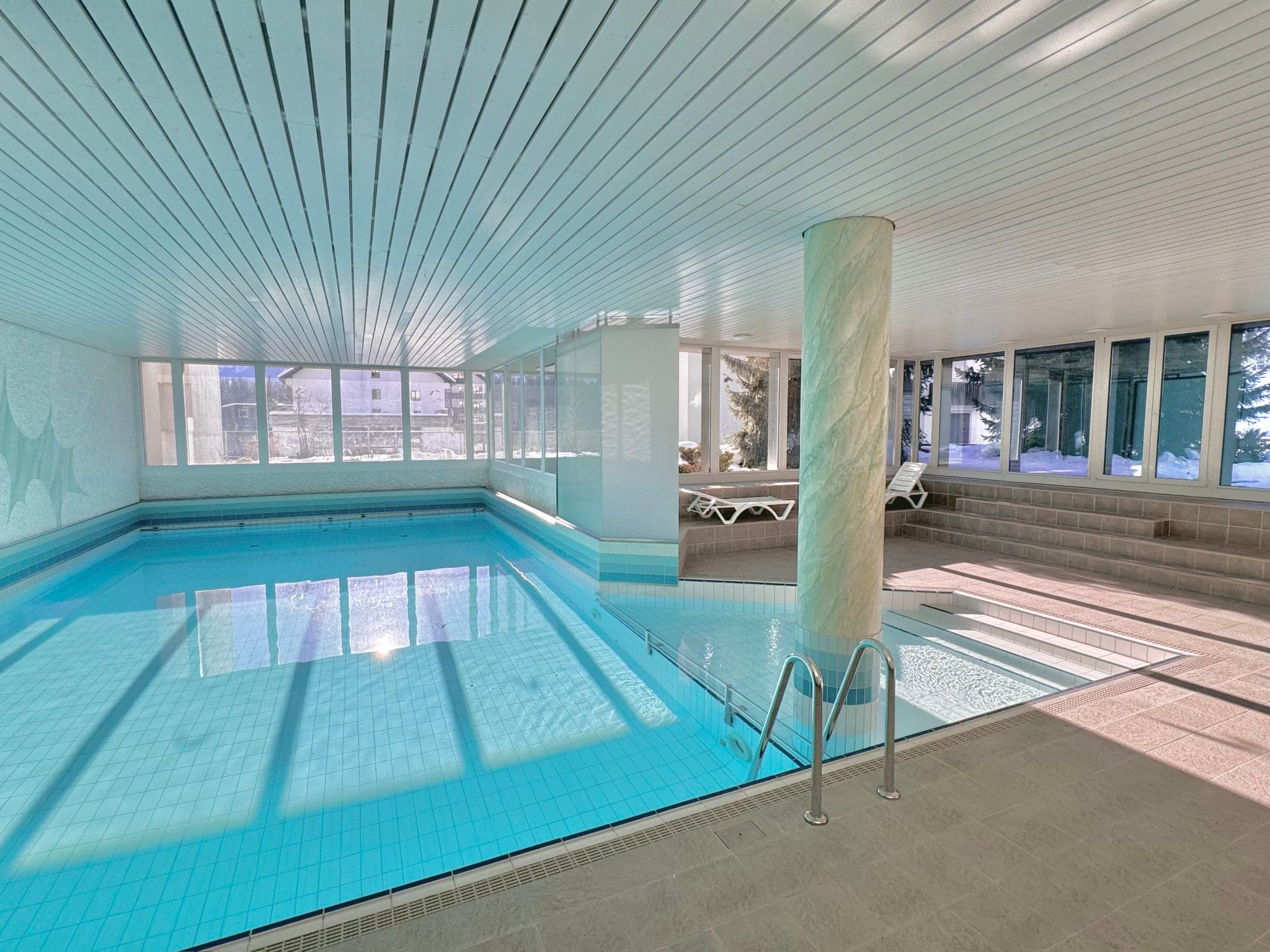 Pool Indoor