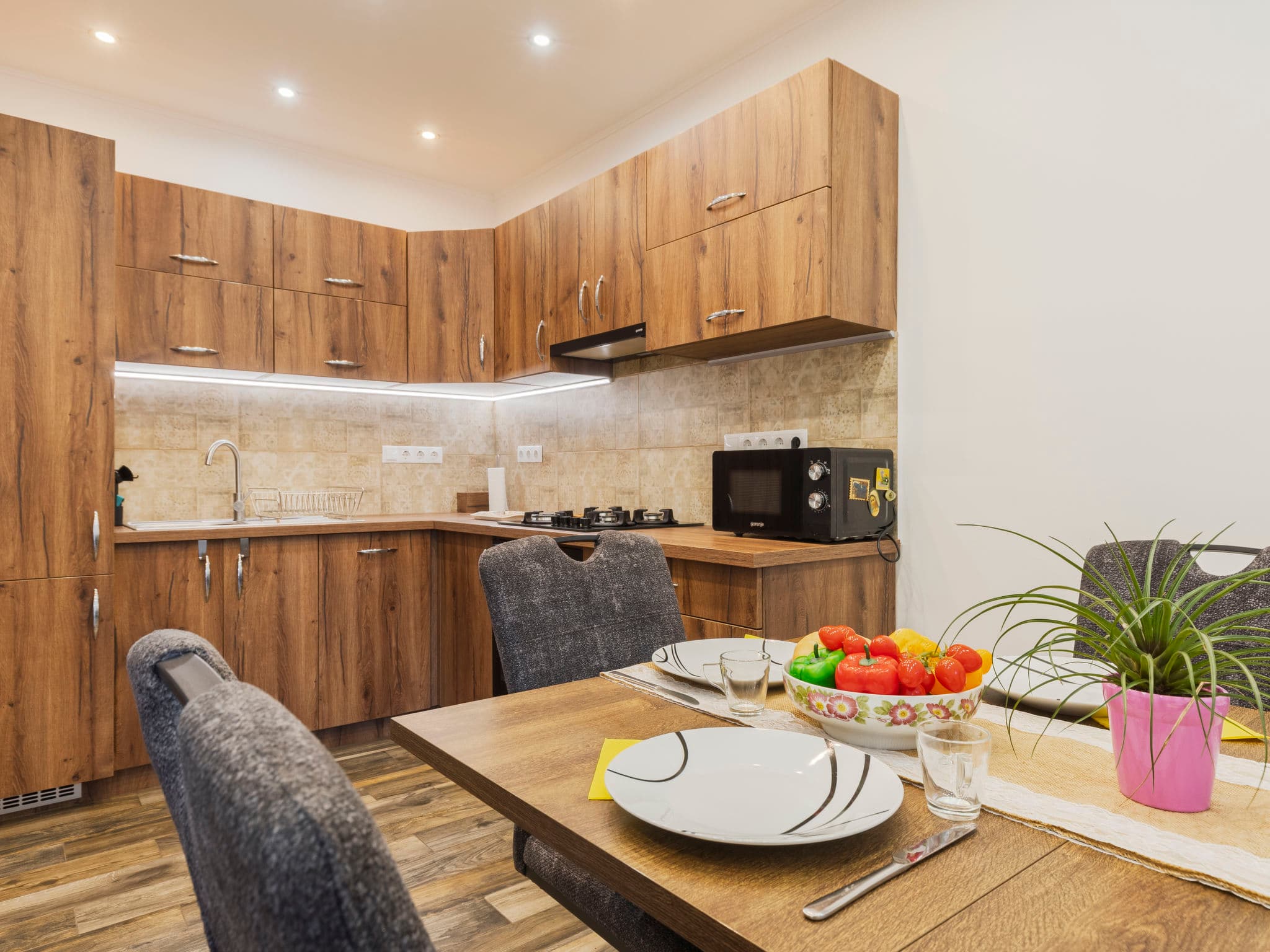 Kitchen / Dining Room