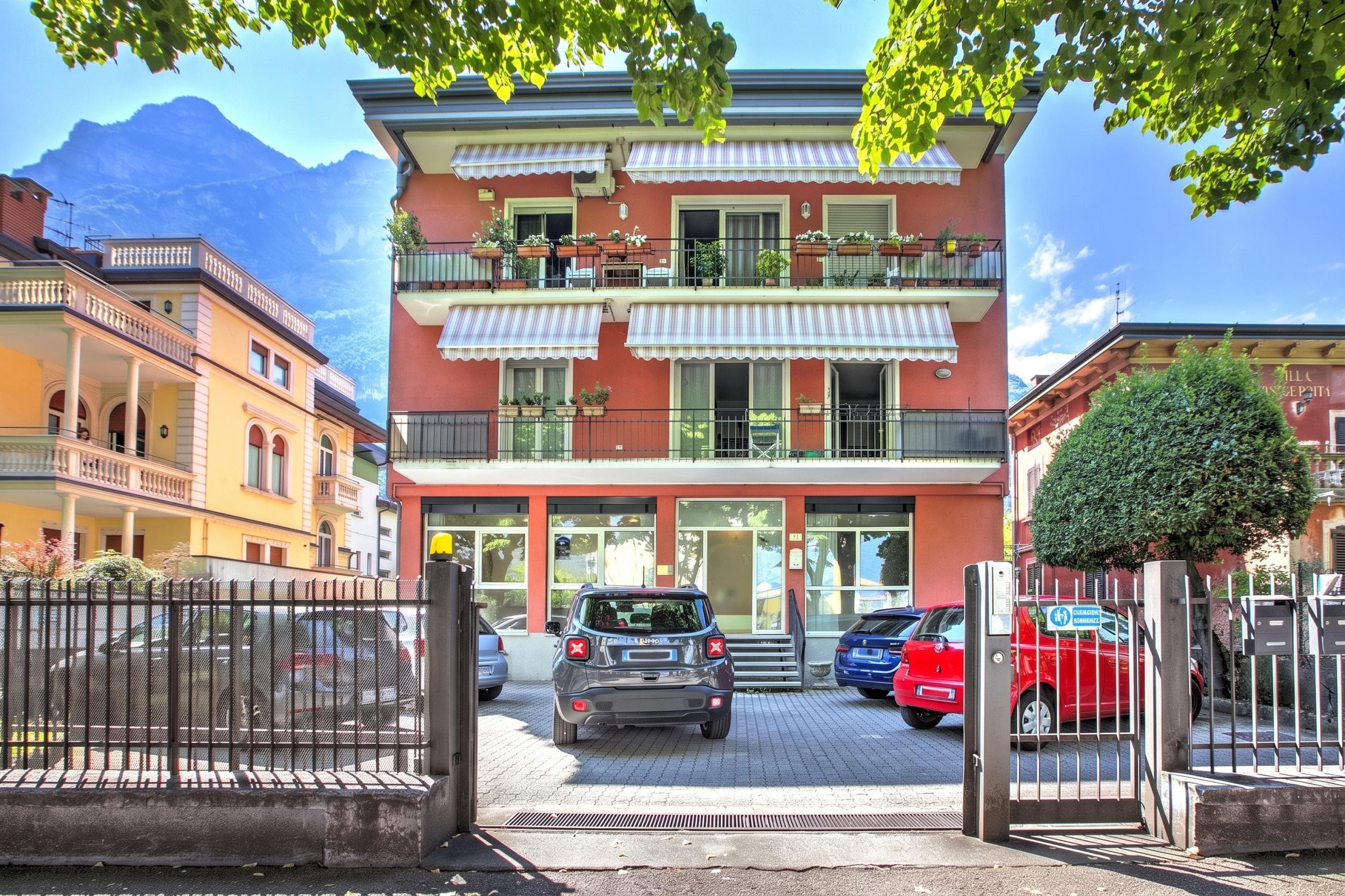 Gallery Image 12