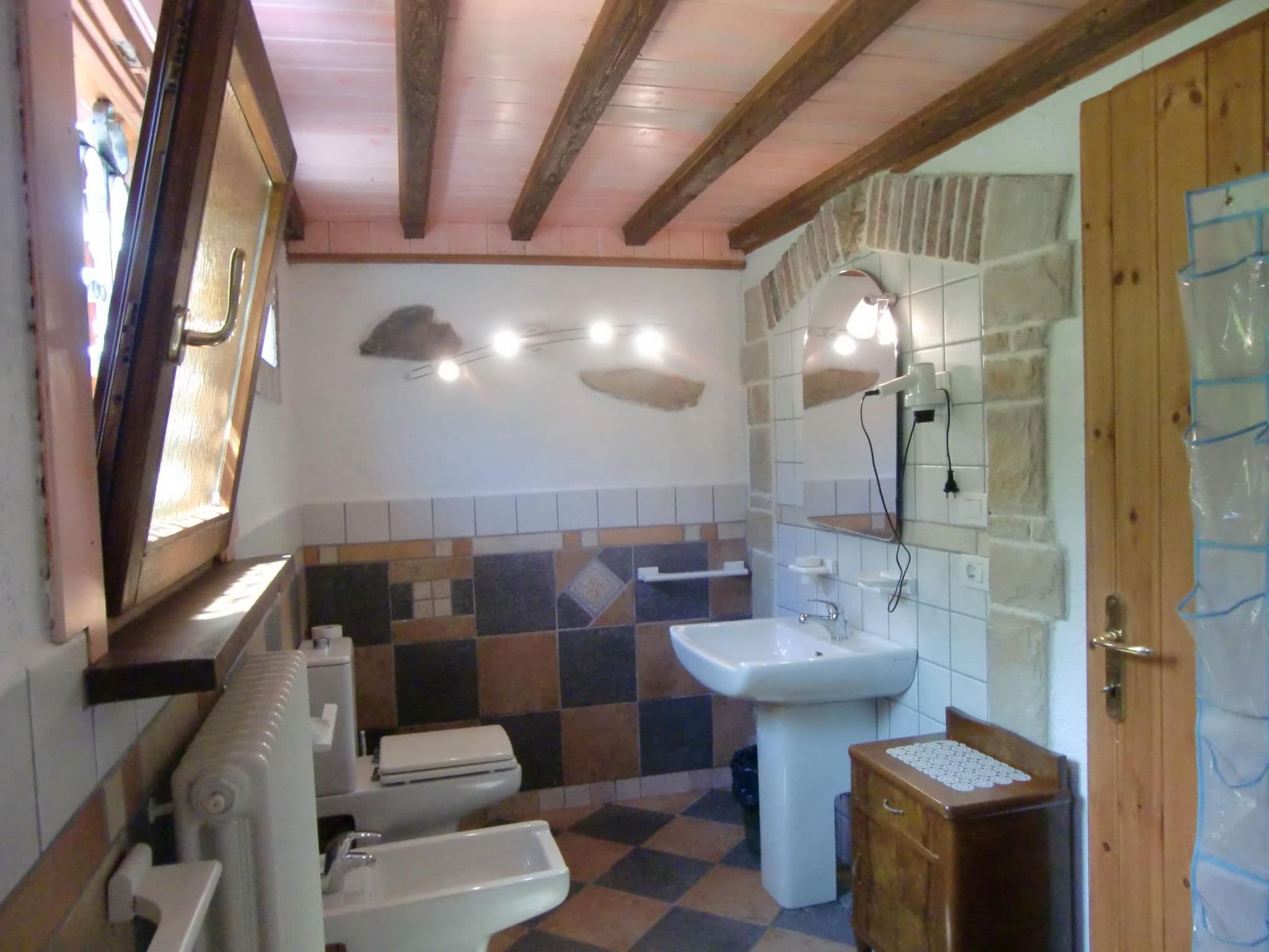 Bathroom / Wellness