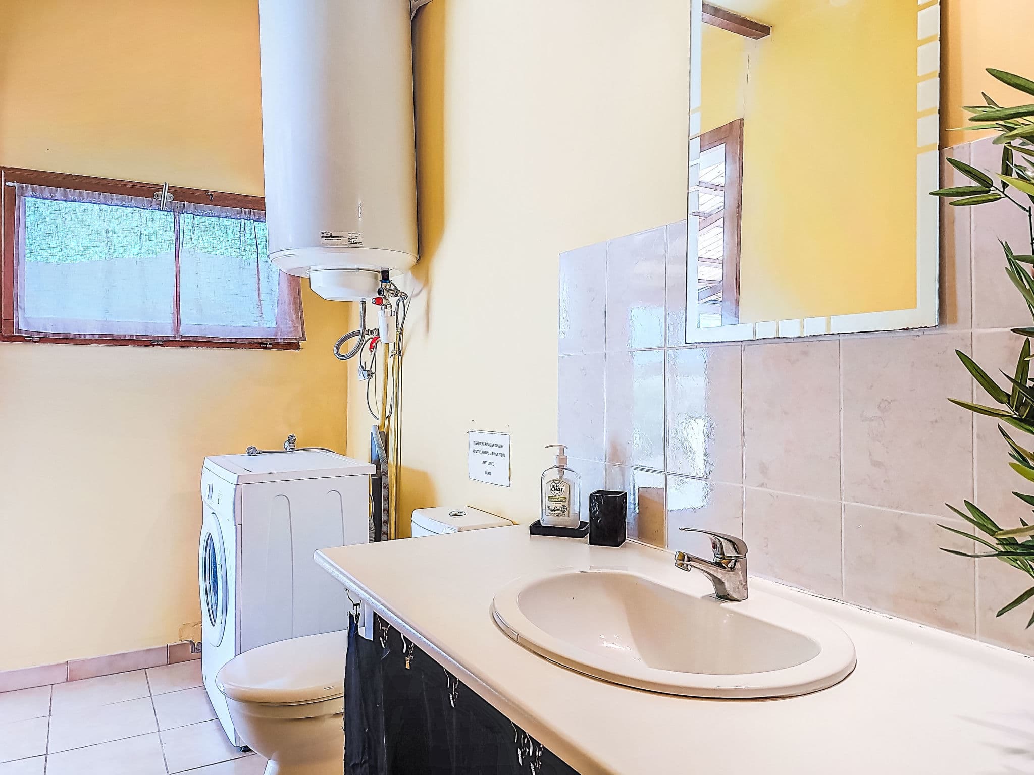 Bathroom / Wellness