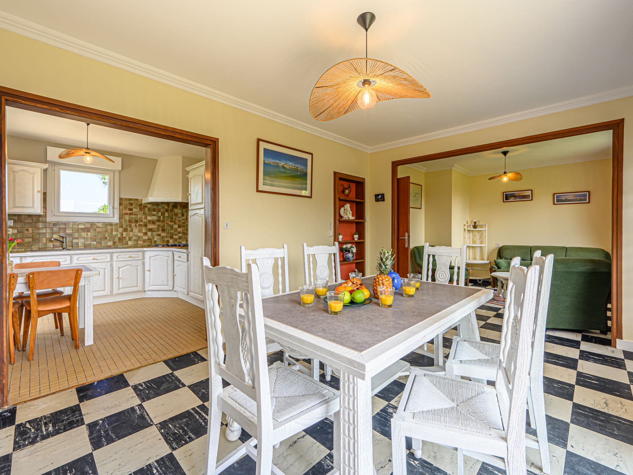 Kitchen / Dining Room