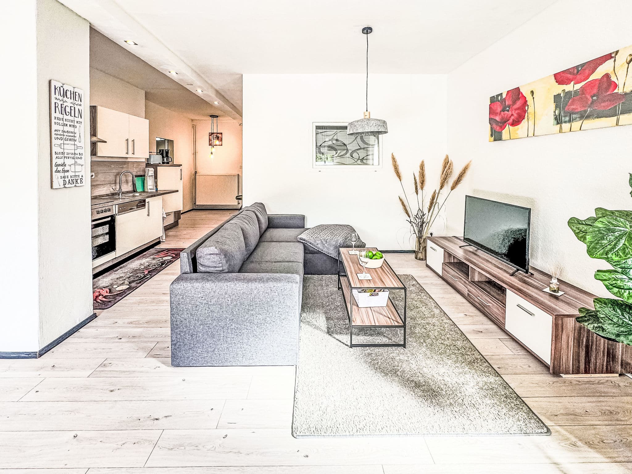 Kitchen / Dining Room