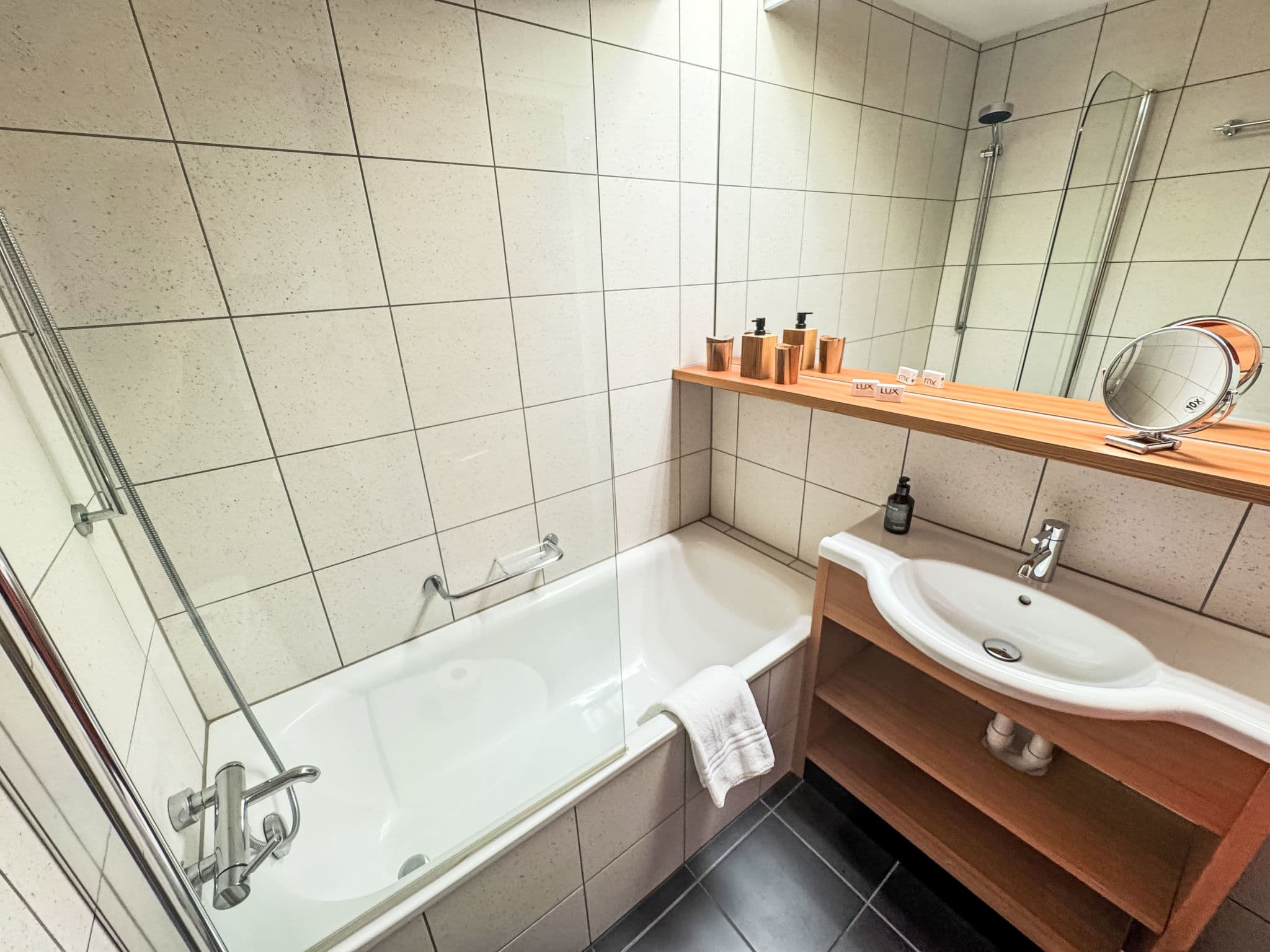 Bathroom / Wellness