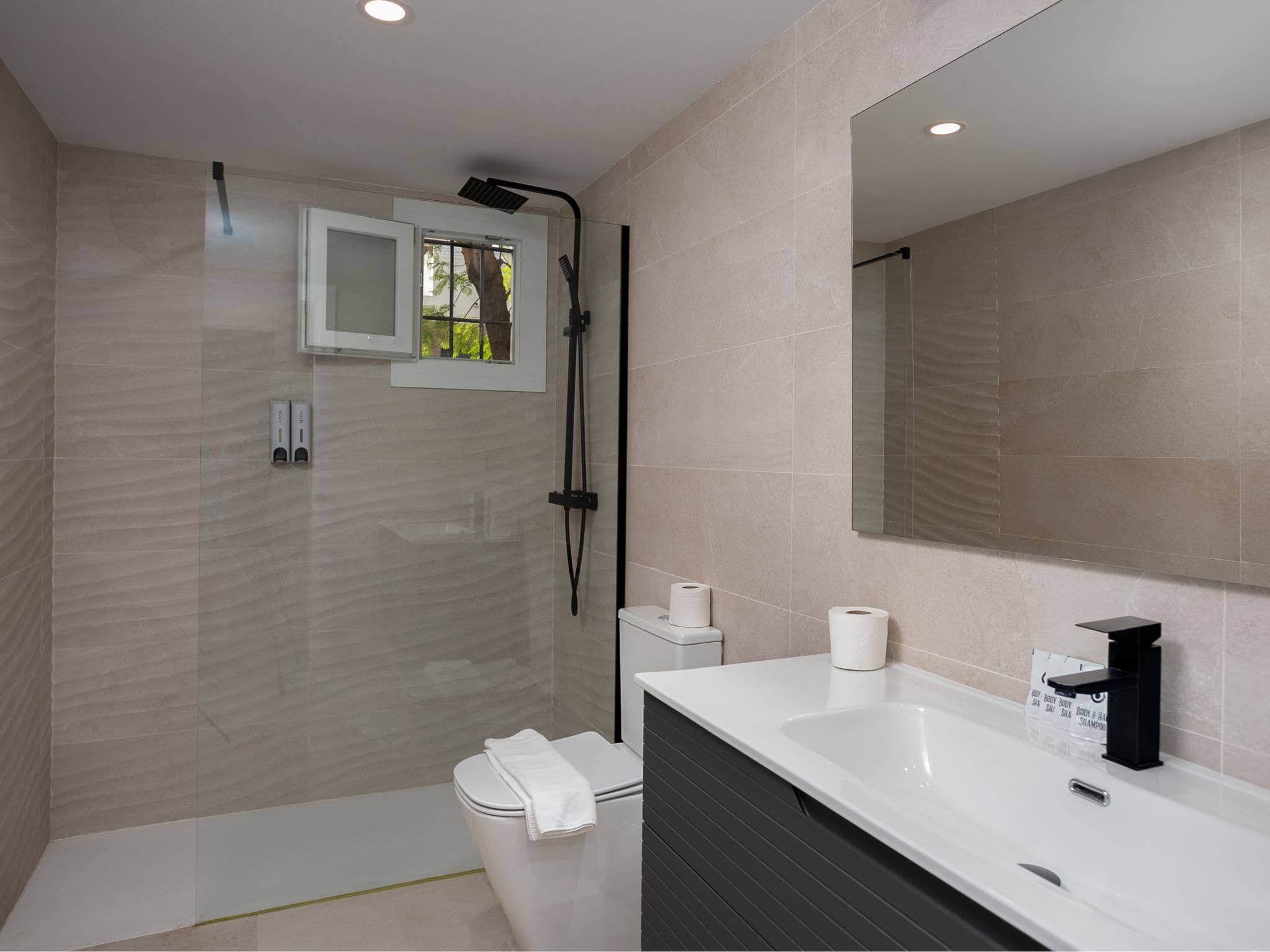 Bathroom / Wellness