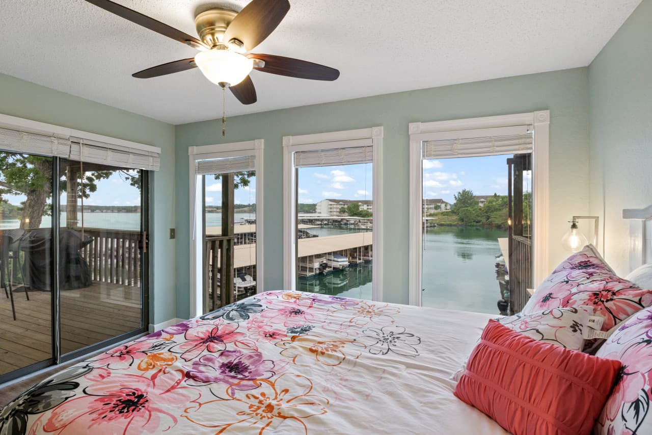 18-18 - 291 Southwood Shores Cir 2A.jpg