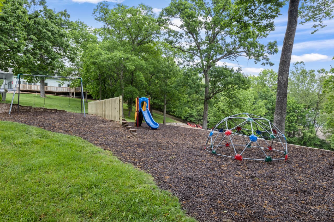26-26 - 291 Southwood Shores Cir 2A.jpg