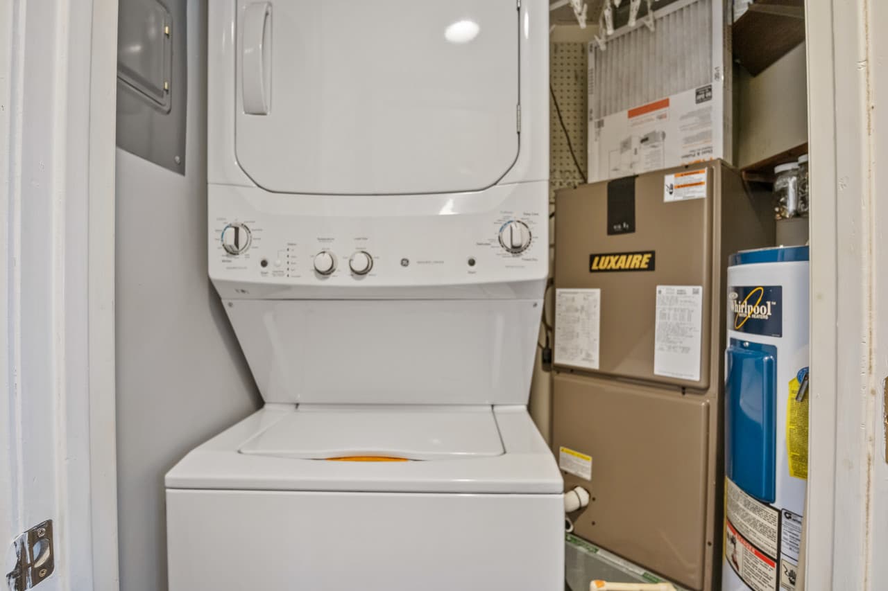 21-21 - 504 Tara Rd 126-4A.jpg
