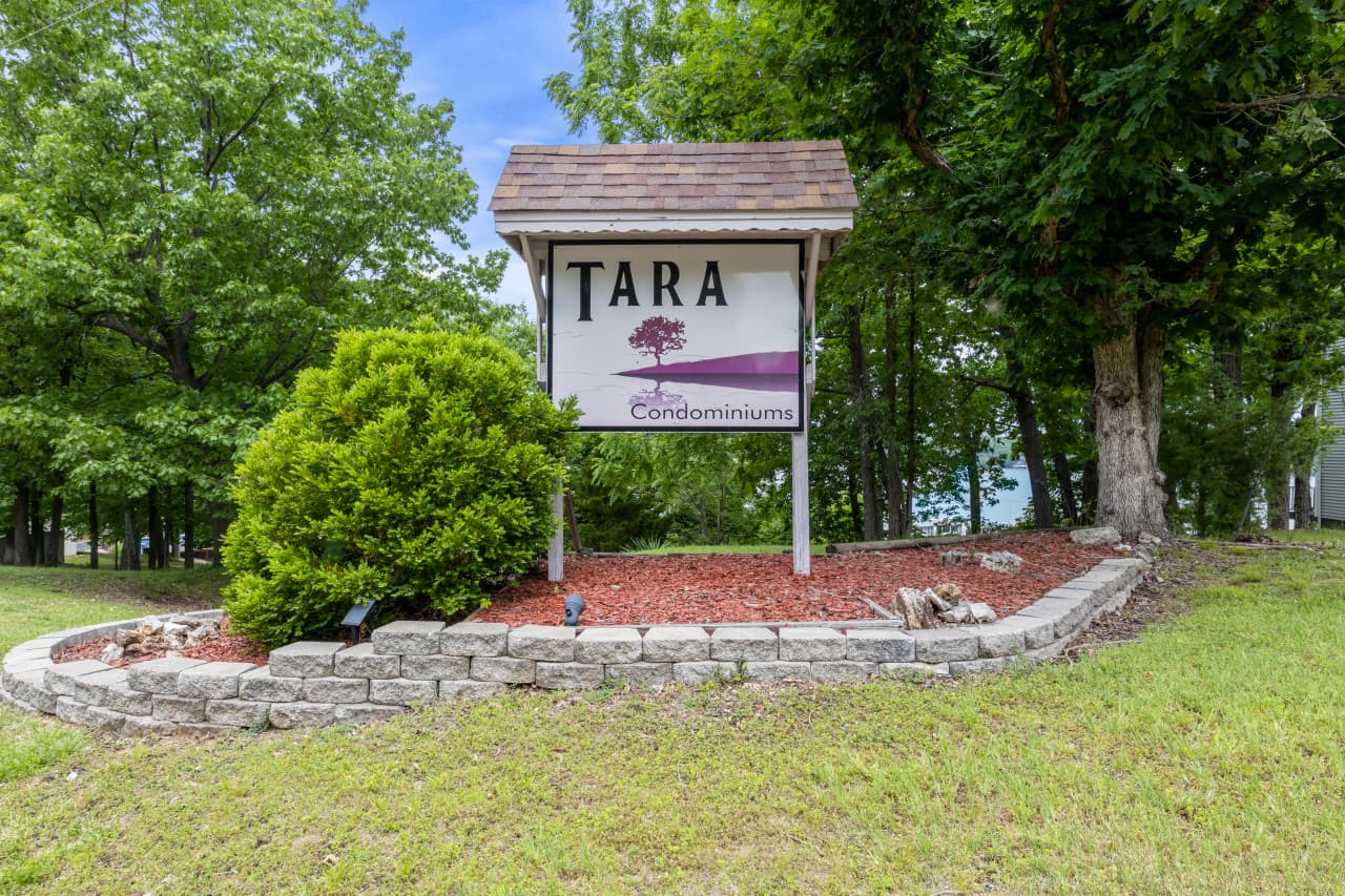 28-28 - 97 Tara Rd Unit 1001.jpg