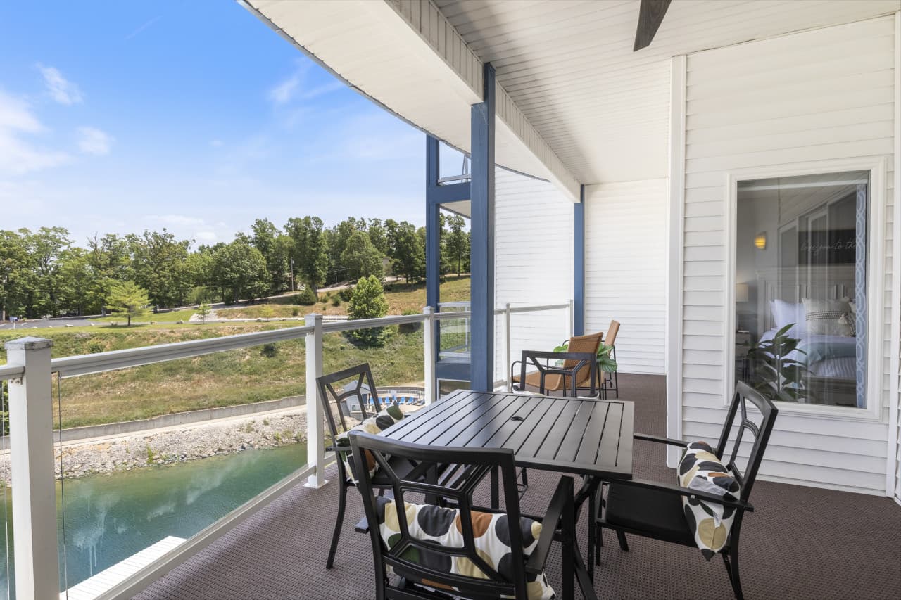 19-151 Upper Monarch Cove Dr 5E - 19.jpg