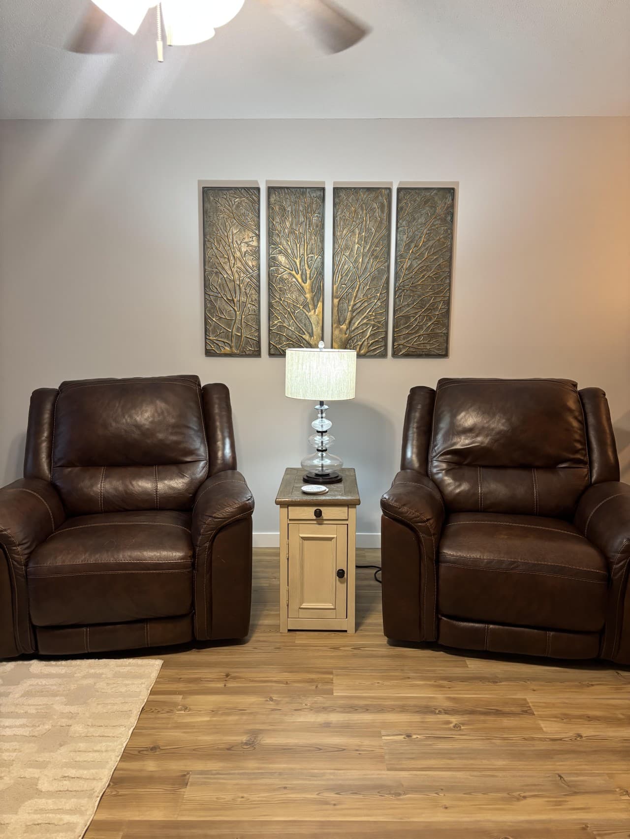 Living Room2.jpg