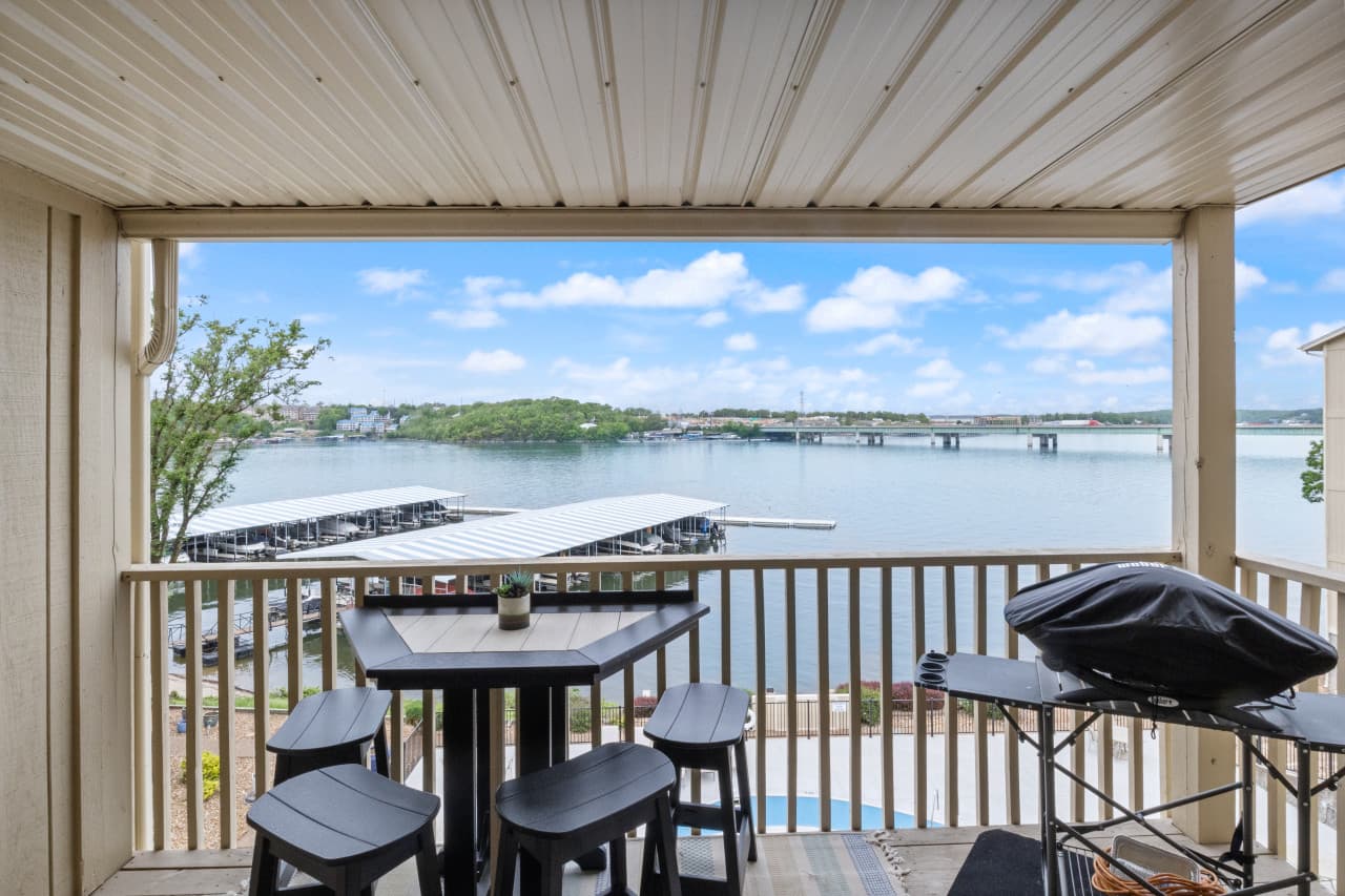 11-875 Parkside Pl 202B - 11.jpg