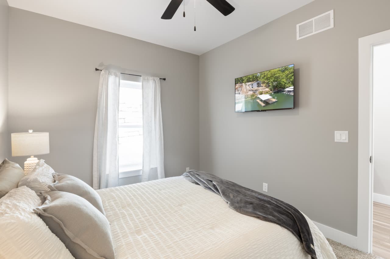 12-613 Cove Cir - 12.jpg