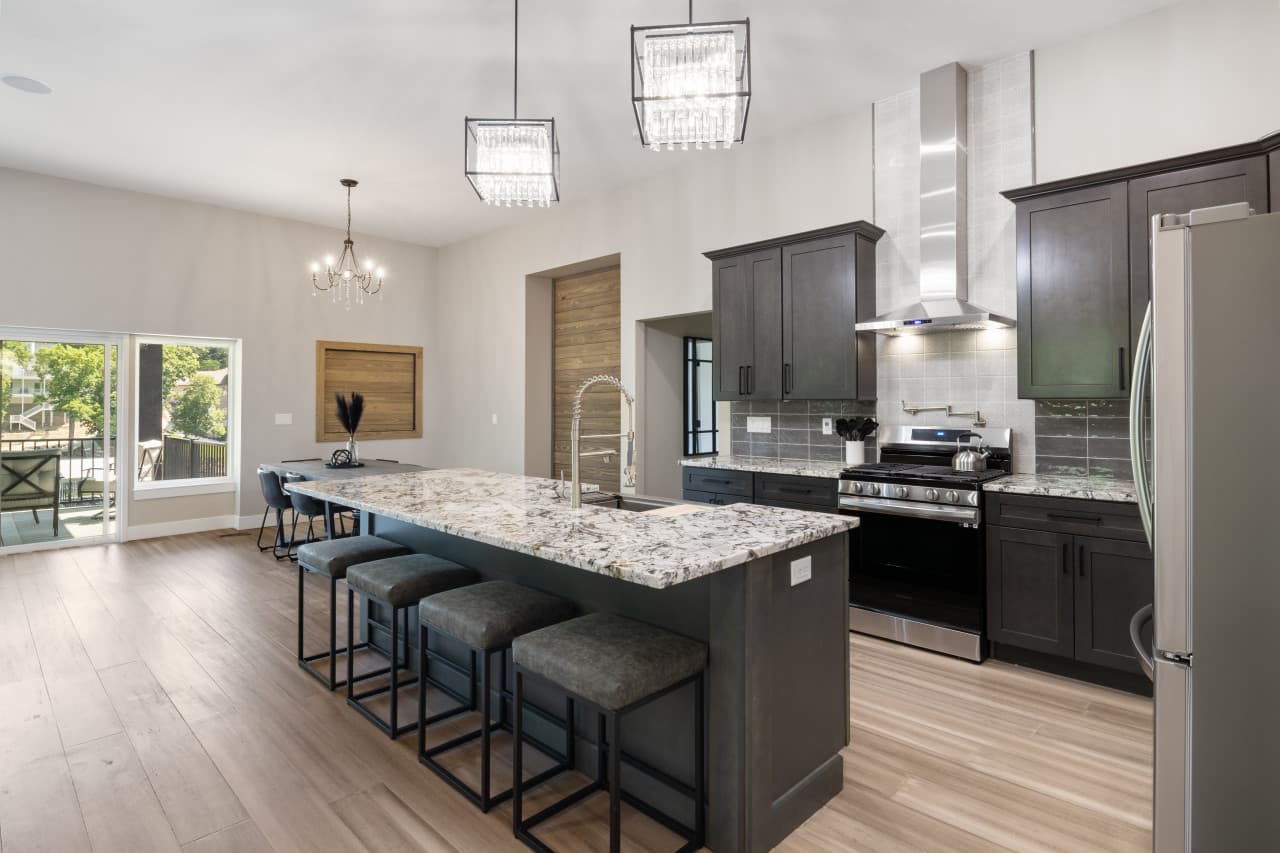 20-613 Cove Cir - 20.jpg