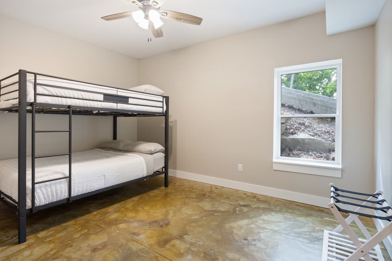 613 Cove Cir - 64.jpg