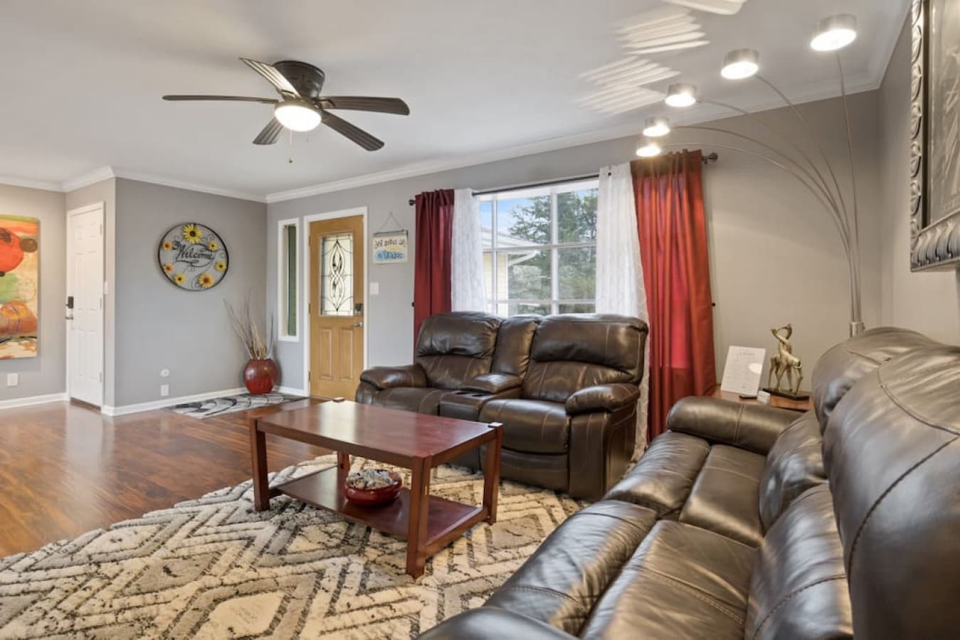 03-3 - 6685 Keystone Dr.jpg