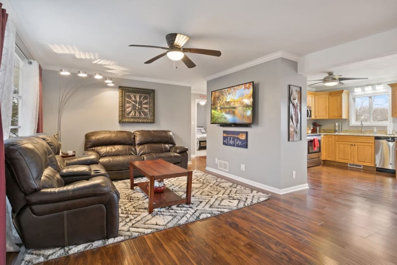 02-2 - 6685 Keystone Dr.jpg