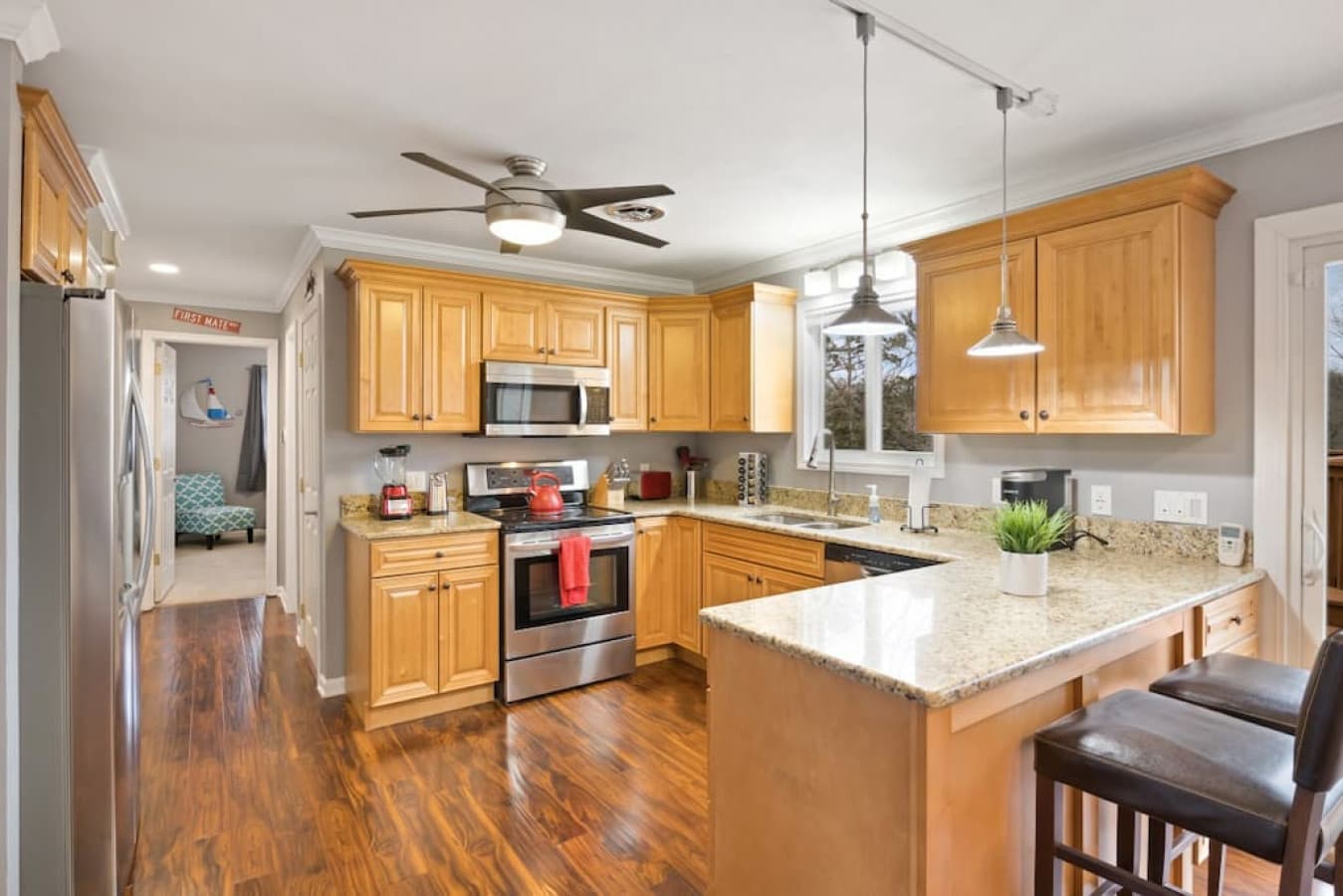 10-10 - 6685 Keystone Dr.jpg