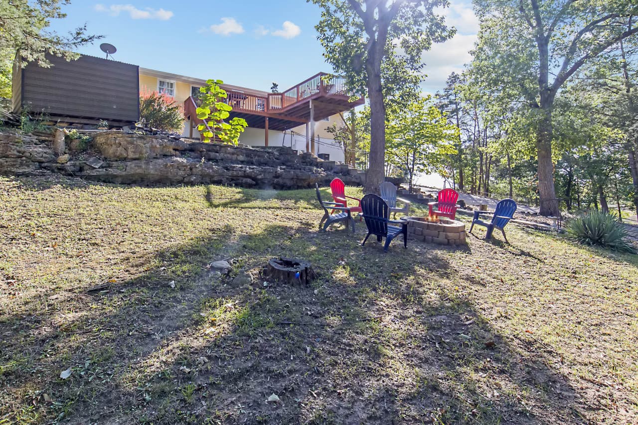 4-6685 Keystone Dr-004.jpg