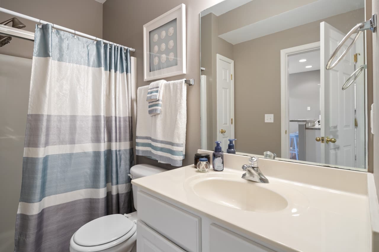 04-464 Cedar Heights Dr 1F - 4.jpg