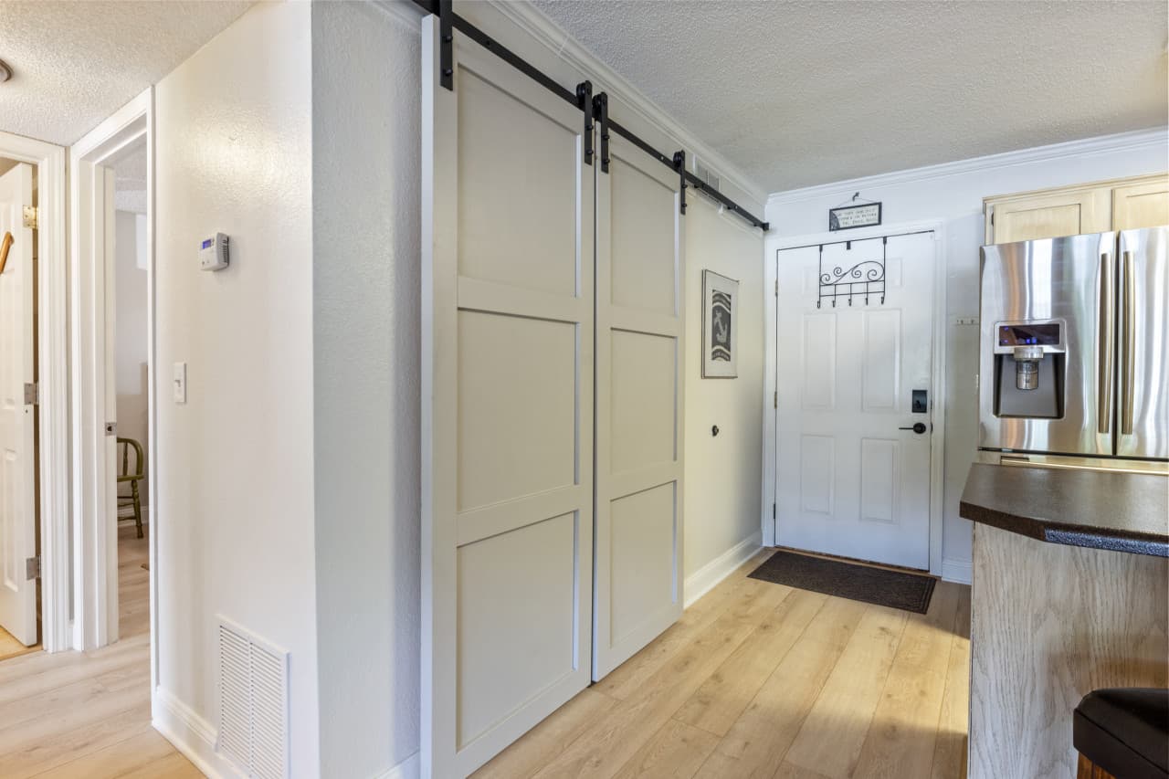 11-123 Southwood Shores Pl 3B - 11.jpg