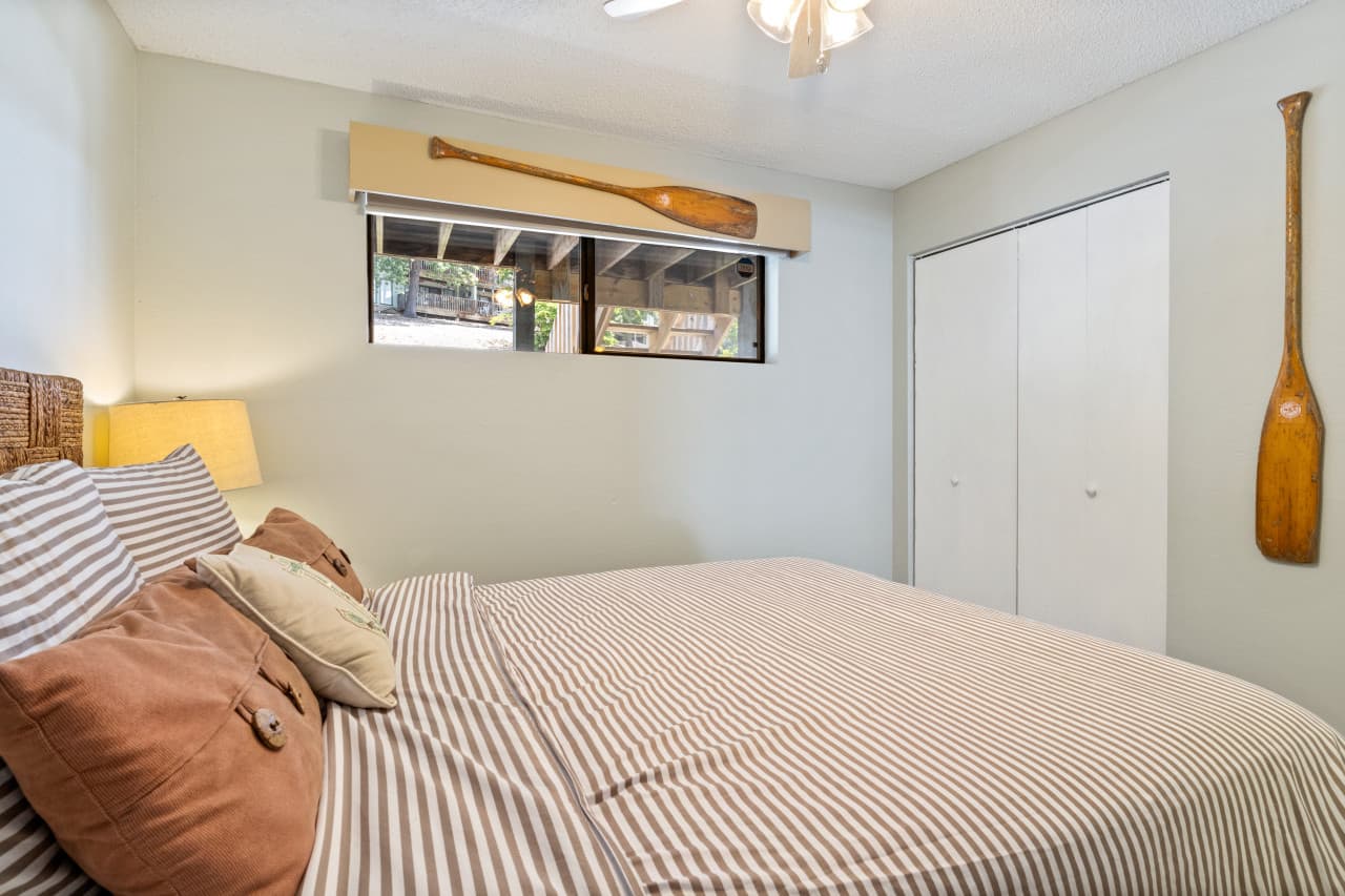 16-123 Southwood Shores Pl 3B - 16.jpg