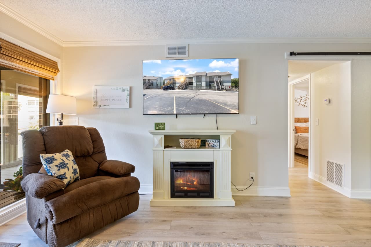 13-123 Southwood Shores Pl 3B - 13.jpg