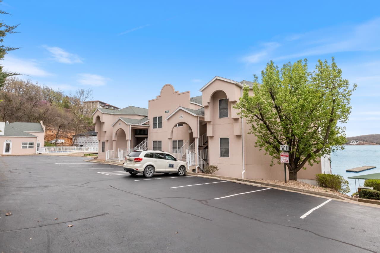29-204 Emerald Bay Dr - 28.jpg
