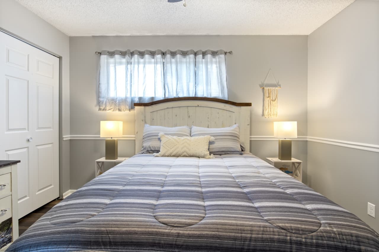 24-43 Southwood Shores Cir - 24.jpg