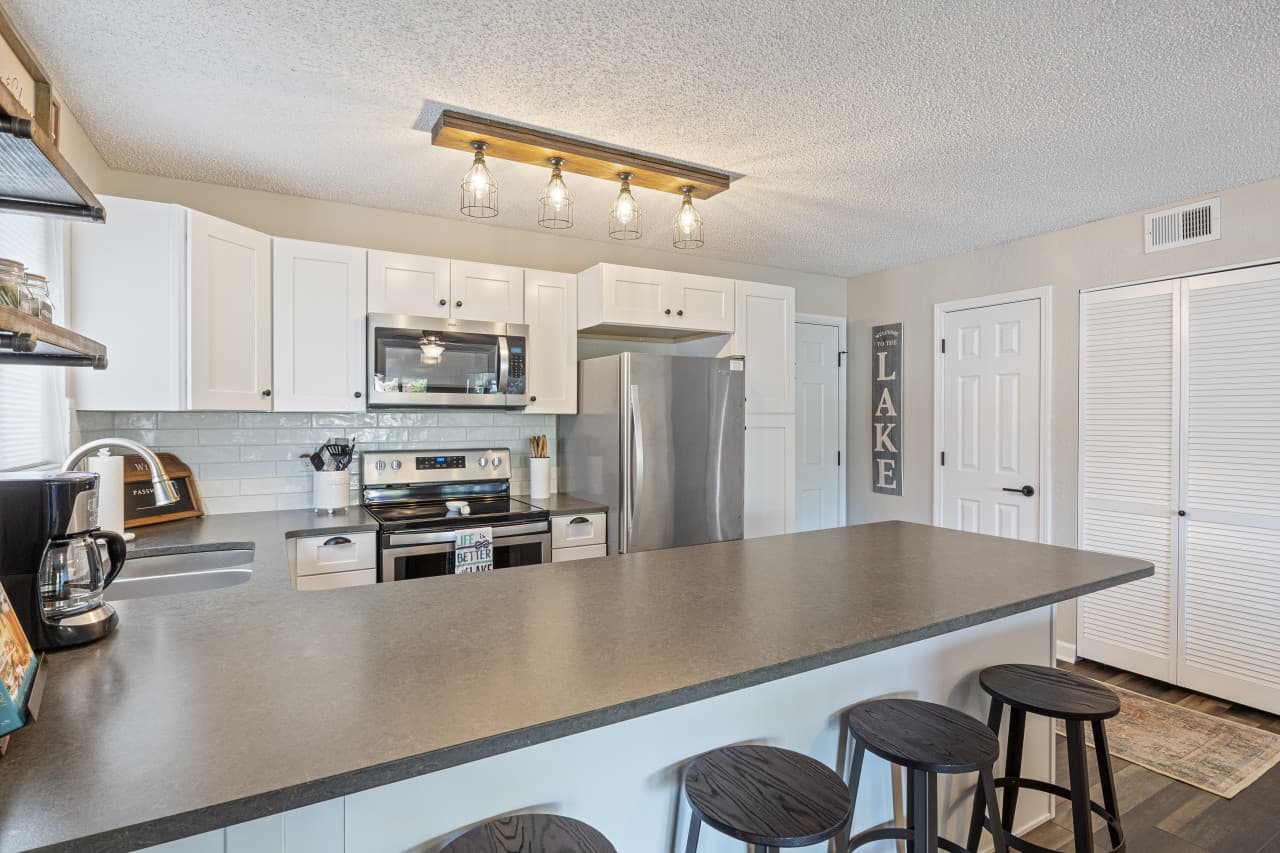 07-43 Southwood Shores Cir - 7.jpg